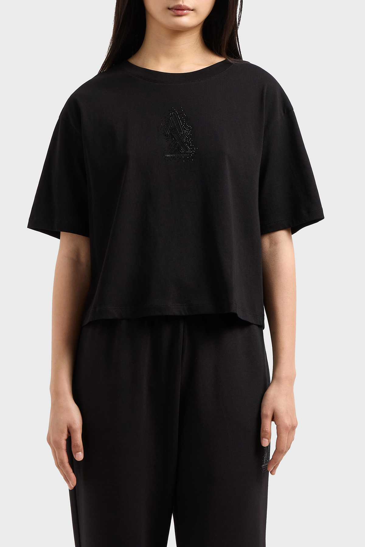 Armani Exchage % 100 Pamuk Cropped Fit Bisiklet Yaka Taşlı Logolu Kadın T Shirt XW000102 AF10359 UC001 SİYAH