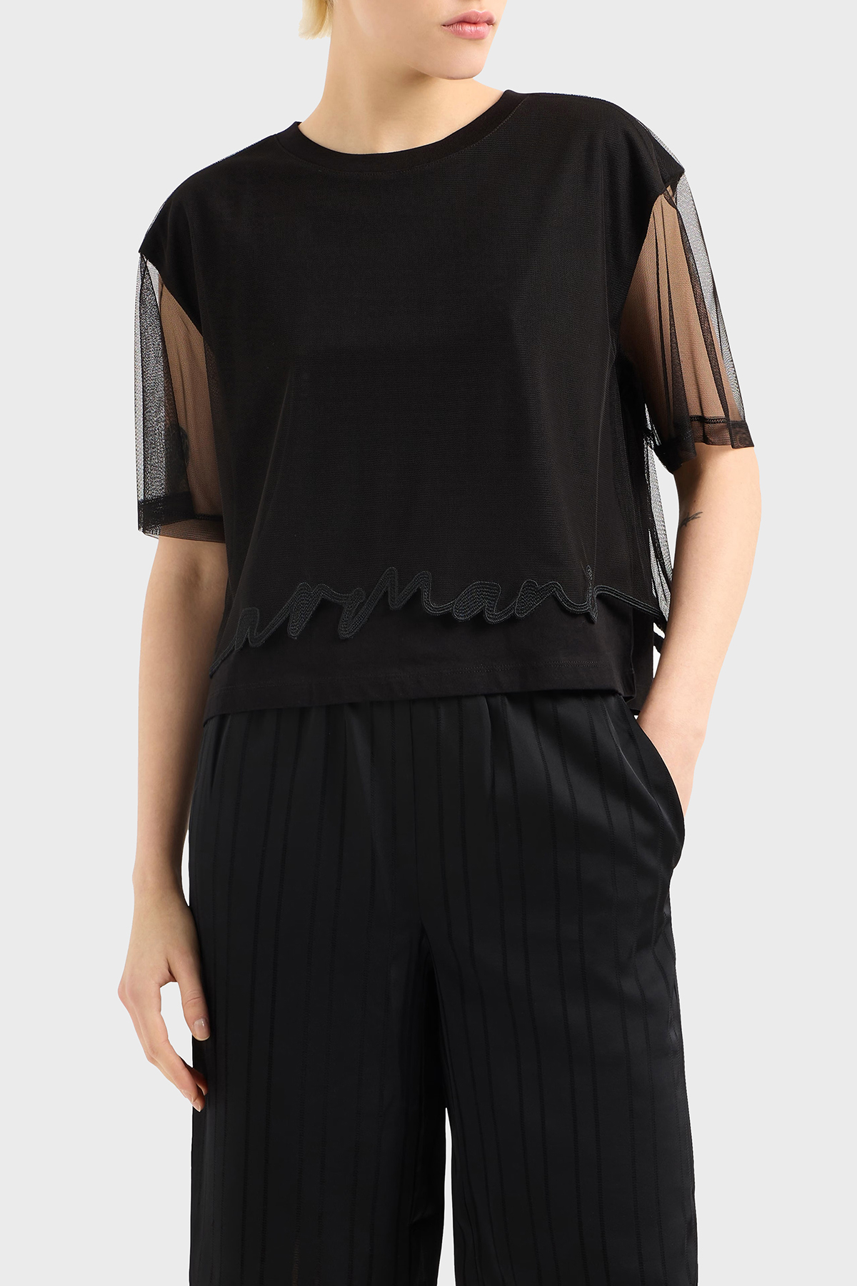 Armani Exchage % 100 Pamuk Regular Fit Tül Detaylı Crop Kadın T Shirt XW000541 AF10359 UC001 SİYAH