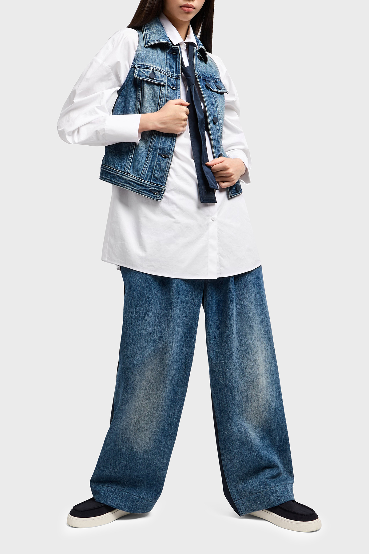Armani Exchage % 100 Pamuk Slim Fit Kolsuz Kadın Kot Ceket XW000558 AF12845 MB115 LACİVERT