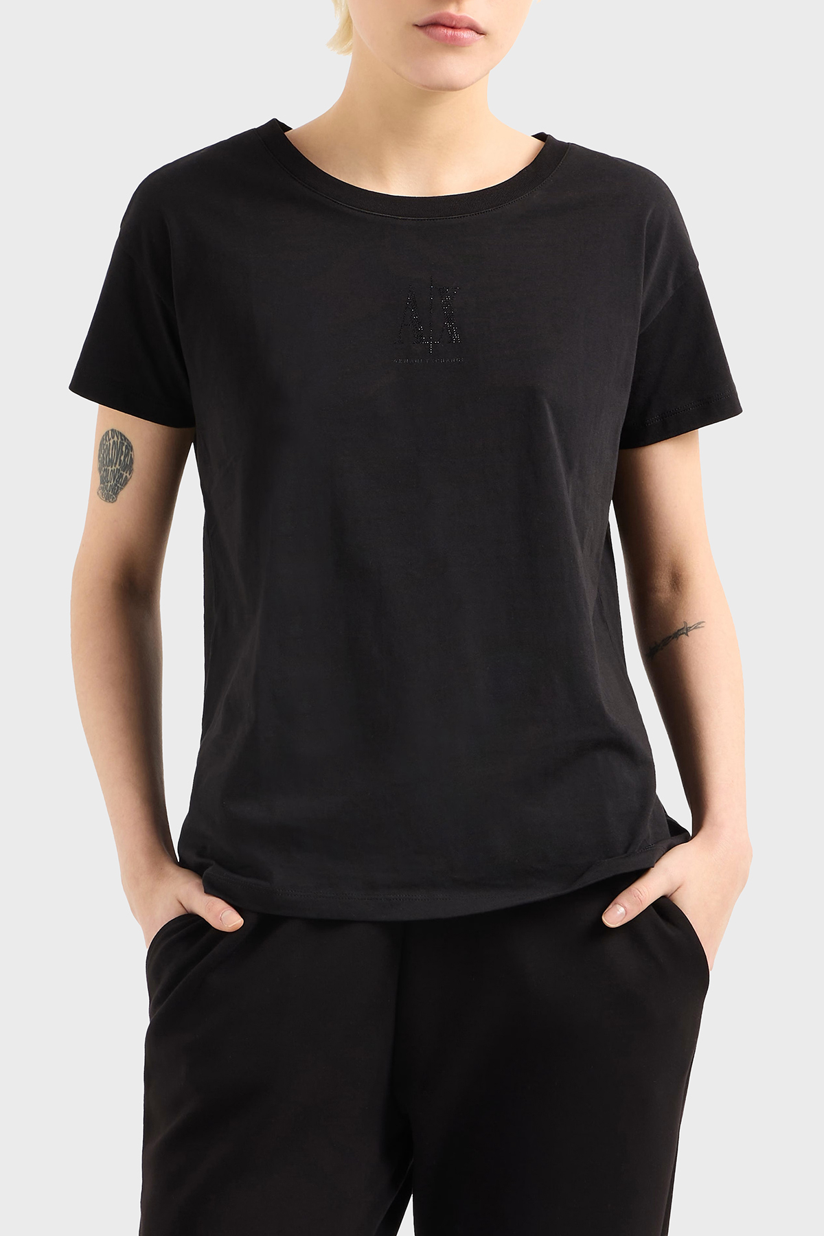 Armani Exchage Logolu Taşlı % 100 Pamuk Relaxed Fit Bisiklet Yaka Kadın T Shirt XW000830 AF10356 UC001 SİYAH