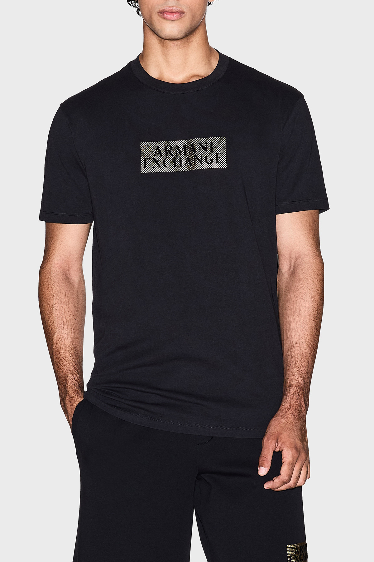 Armani Exchange % 100 Pamuk Regular Fit Bisiklet Yaka Logolu Erkek T Shirt XM001911 AF10356 MC237 SİYAH-GOLD
