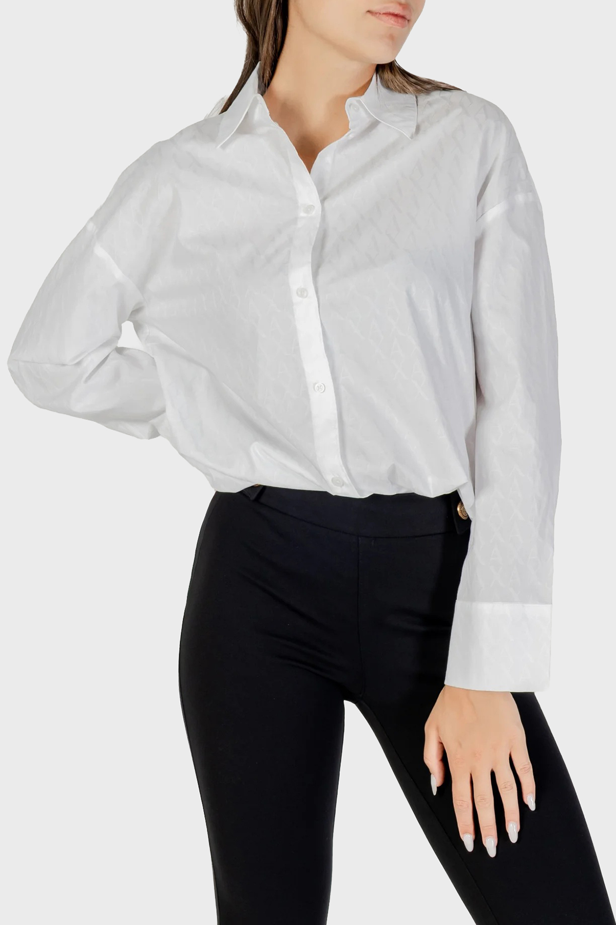 Armani Exchange Jakarlı Logo Baskılı Pamuklu Regular Fit Kent Yaka Kadın Gömlek XW001424 AF16631 U0002 BEYAZ