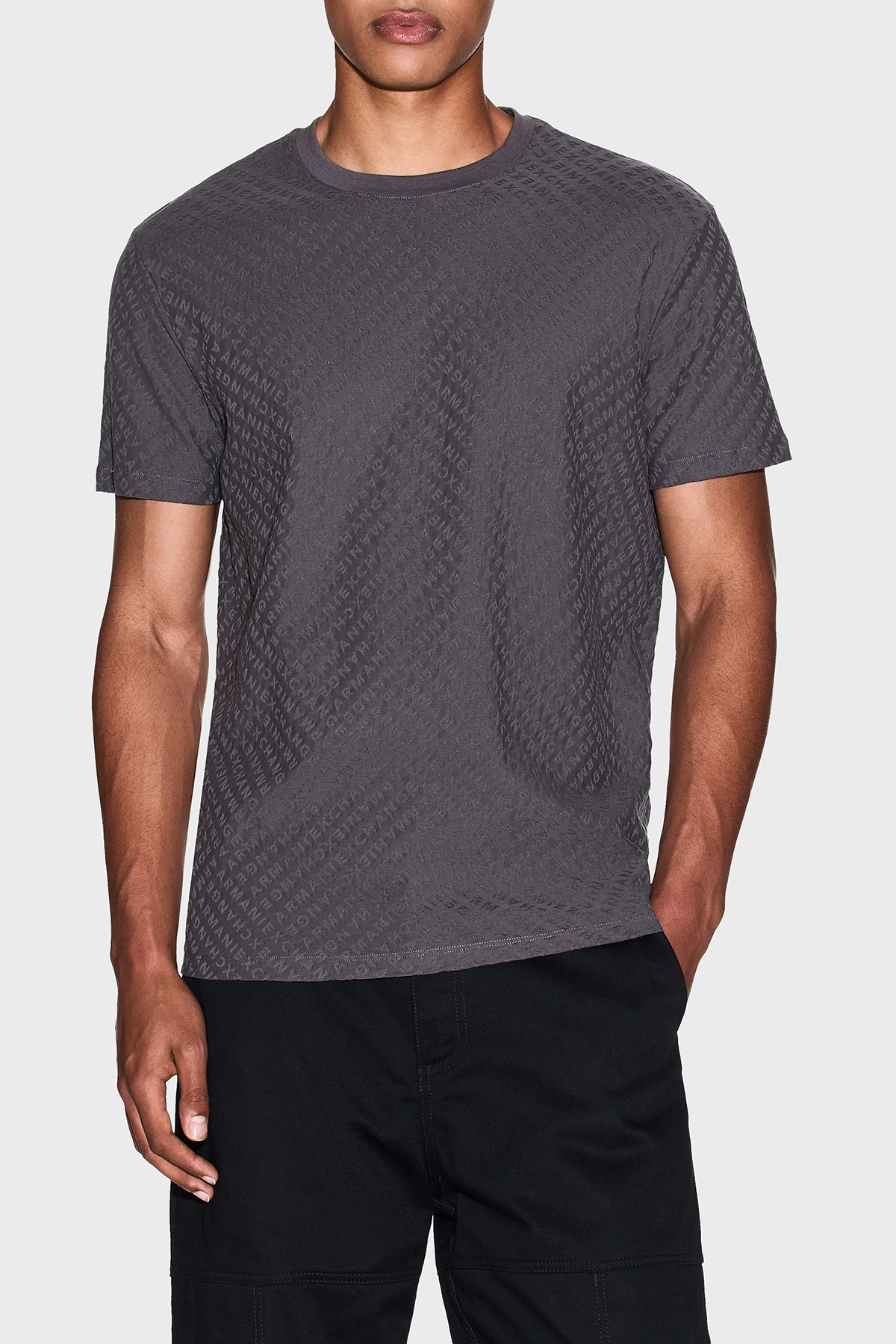 Armani Exchange Jakarlı Tamamı Logolu Pamuklu Regular Fit Bisiklet Yaka Erkek T Shirt XM001431 AF10337 F8039 ANTRASİT