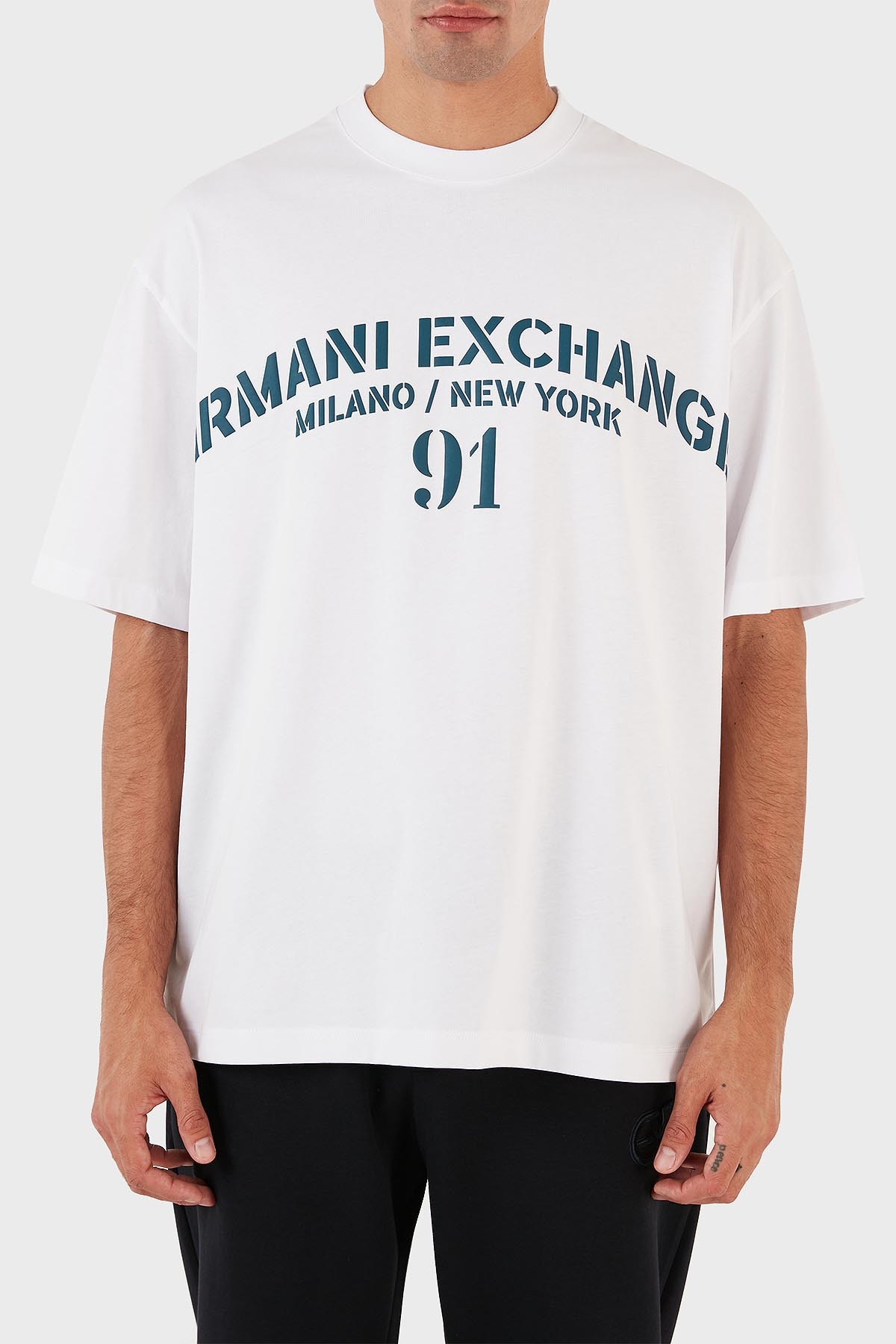Armani Exchange Logo Baskılı Bisiklet Yaka % 100 Pamuk Relaxed Fit Erkek T Shirt 6RZTLD ZJ9JZ 91AG BEYAZ
