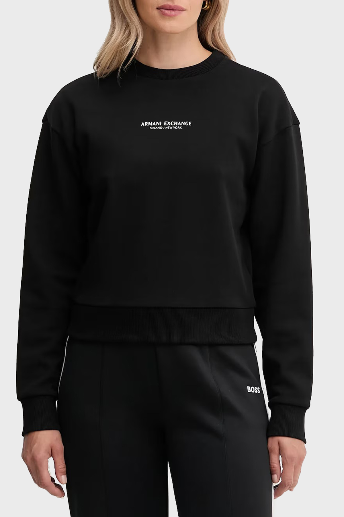 Armani Exchange Logo Baskılı Pamuklu Relaxed Fit Bisiklet Yaka Crop Kadın Sweat XW001451 AF10830 MC021 SİYAH-GOLD