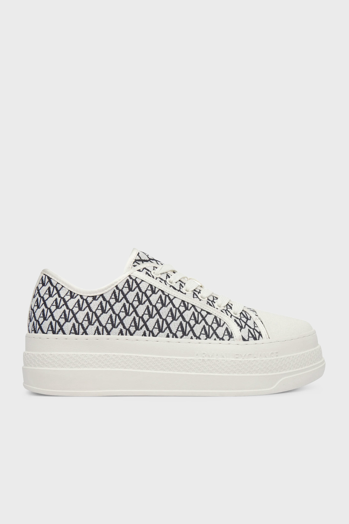 Armani Exchange Logolu Kalın Tabanlı Sneaker Kadın Ayakkabı XW002786 AF23055 MZ266 BEYAZ-LACİVERT