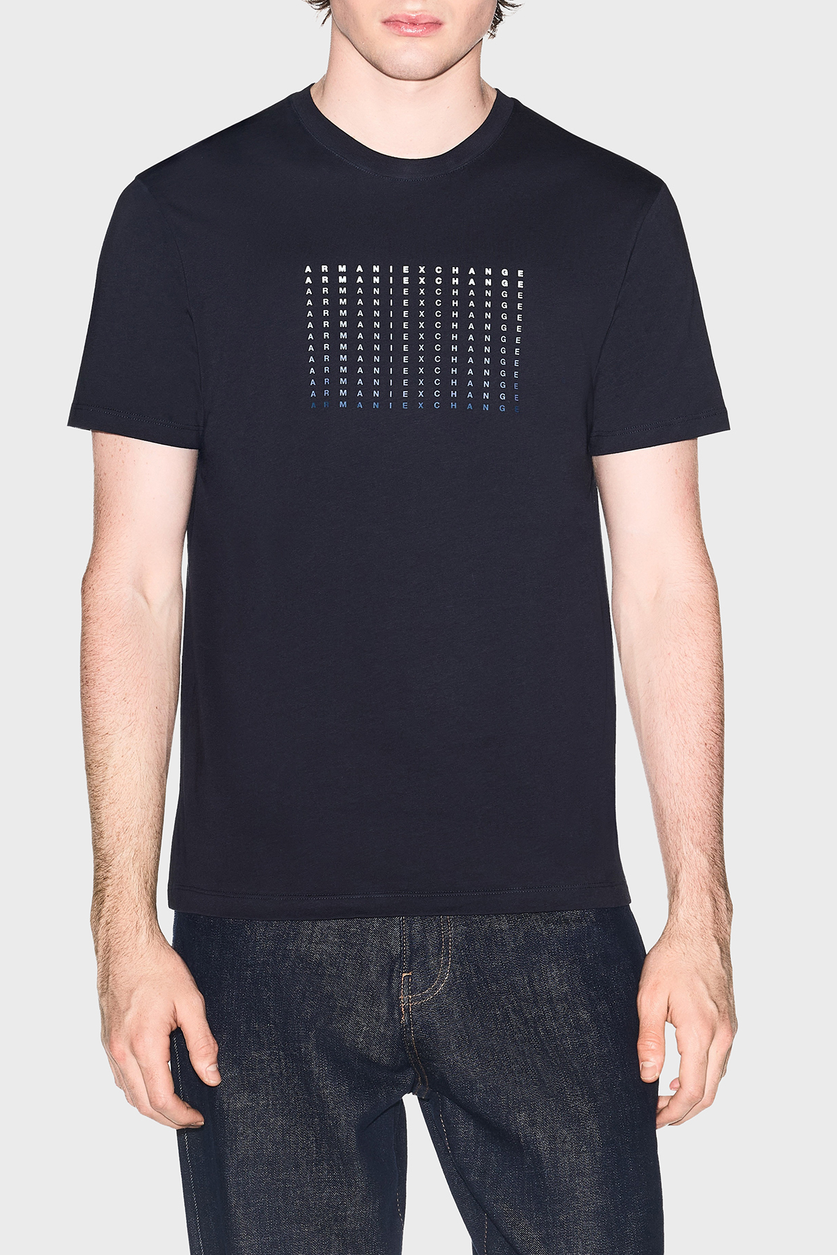 Armani Exchange Pamuklu Regular Fit Logolu Bisiklet Yaka Erkek T Shirt XM002519 AF10334 UB101 LACİVERT