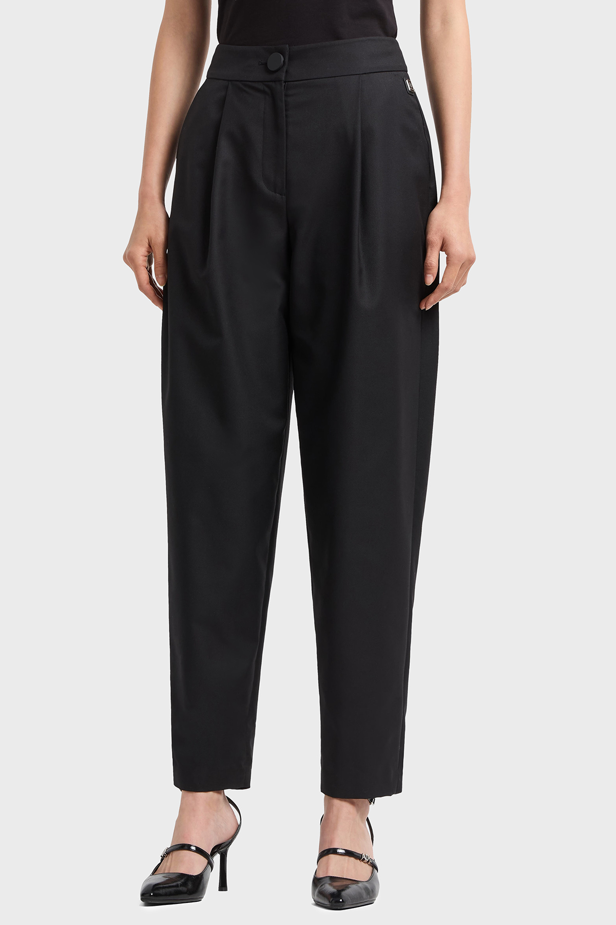 Armani Exchange Regular Fit Daralan Paça Pileli Kumaş Kadın Pantolon XW000222 AF10855 UC001 SİYAH