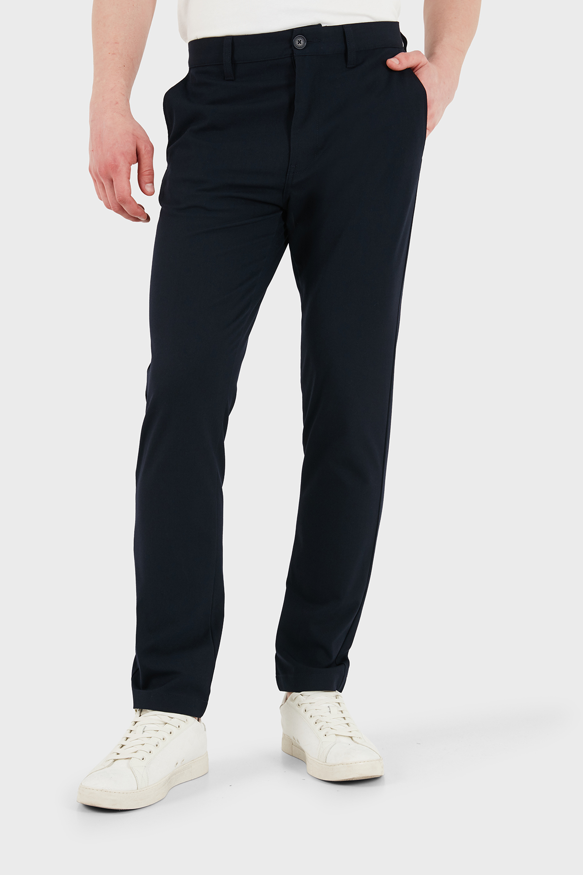 Armani Exchange Regular Fit Normal Bel Erkek Pantolon XM002877 AF25462 UB101 Lacivert