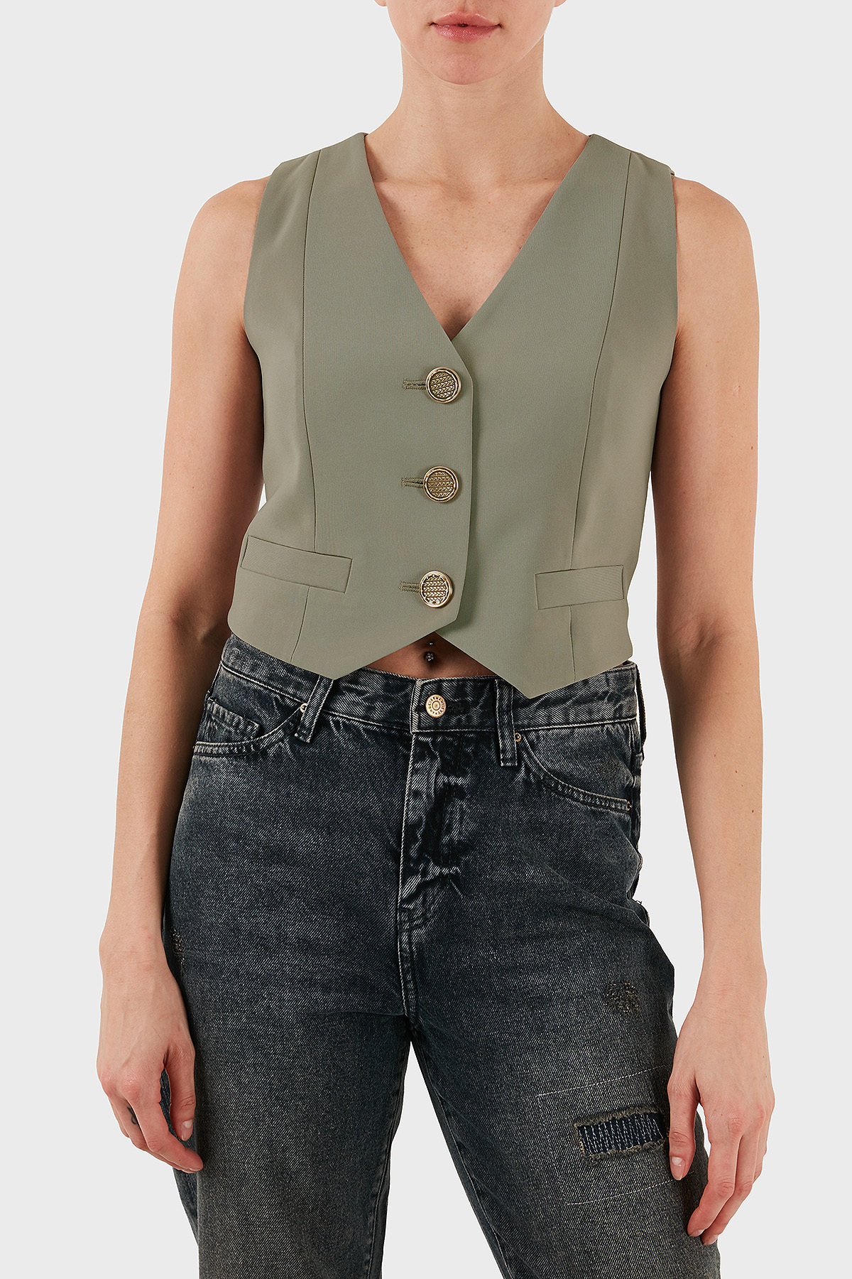 Armani Exchange Regular Fit V Yaka Düğmeli Kadın Yelek XW001279 AF16148 U6242 KAHVE