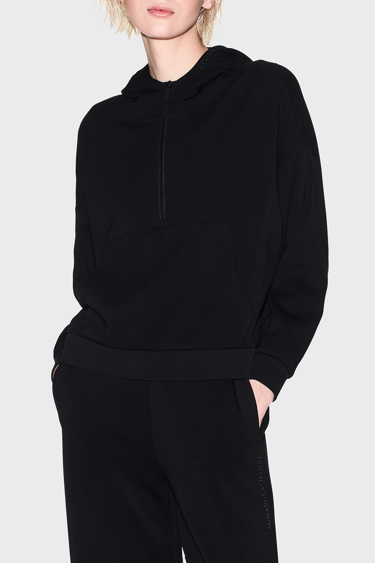 Armani Exchange Relaxed Fit Kapüşonlu Yaka Kanguru Cepli Kadın Sweat XW000980 AF16111 UC001 SİYAH