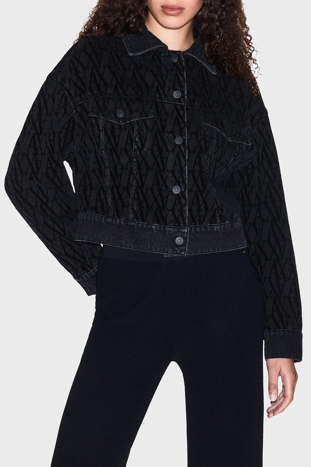 Armani Exchange Tamamı Logolu Pamuklu Regular Fit Kot Kadın Ceket XW000819 AF16092 FB180 SİYAH