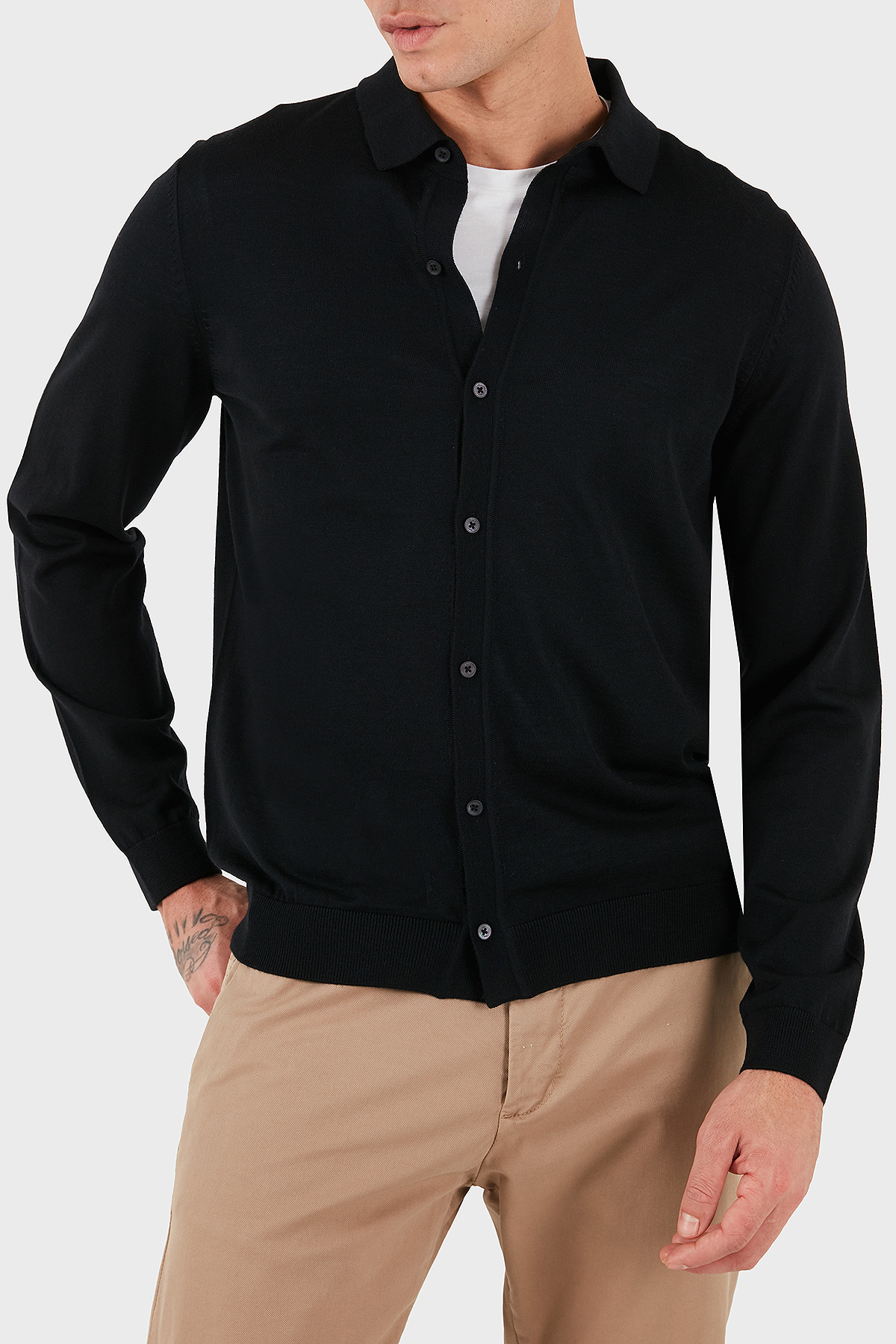 Boss Logolu % 100 Yün Regular Fit Klasik Yaka Düğmeli Erkek Hırka 50550087 001 SİYAH