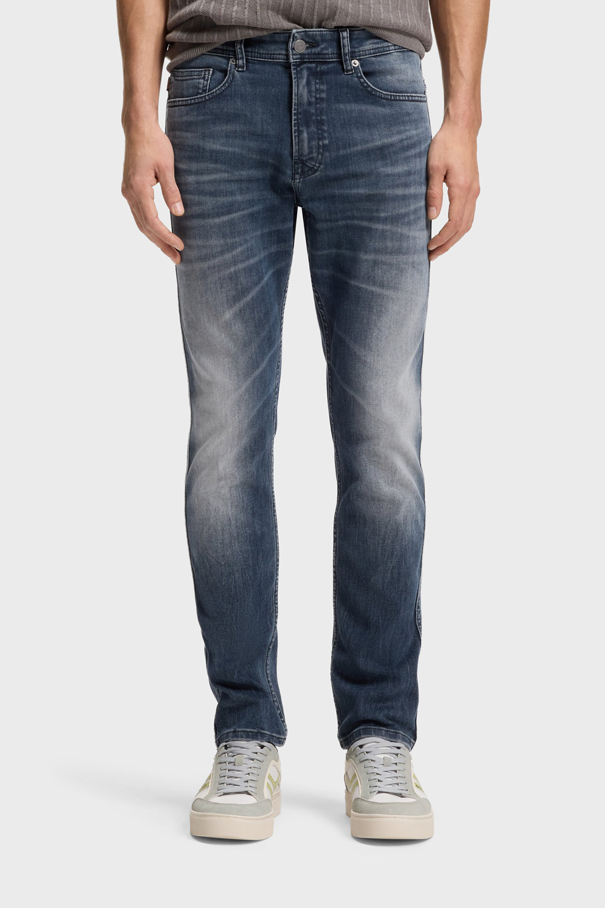 Boss Pamuklu Slim Fit Normal Bel Dar Paça Jeans Erkek Kot Pantolon 50559918 410 LACİVERT