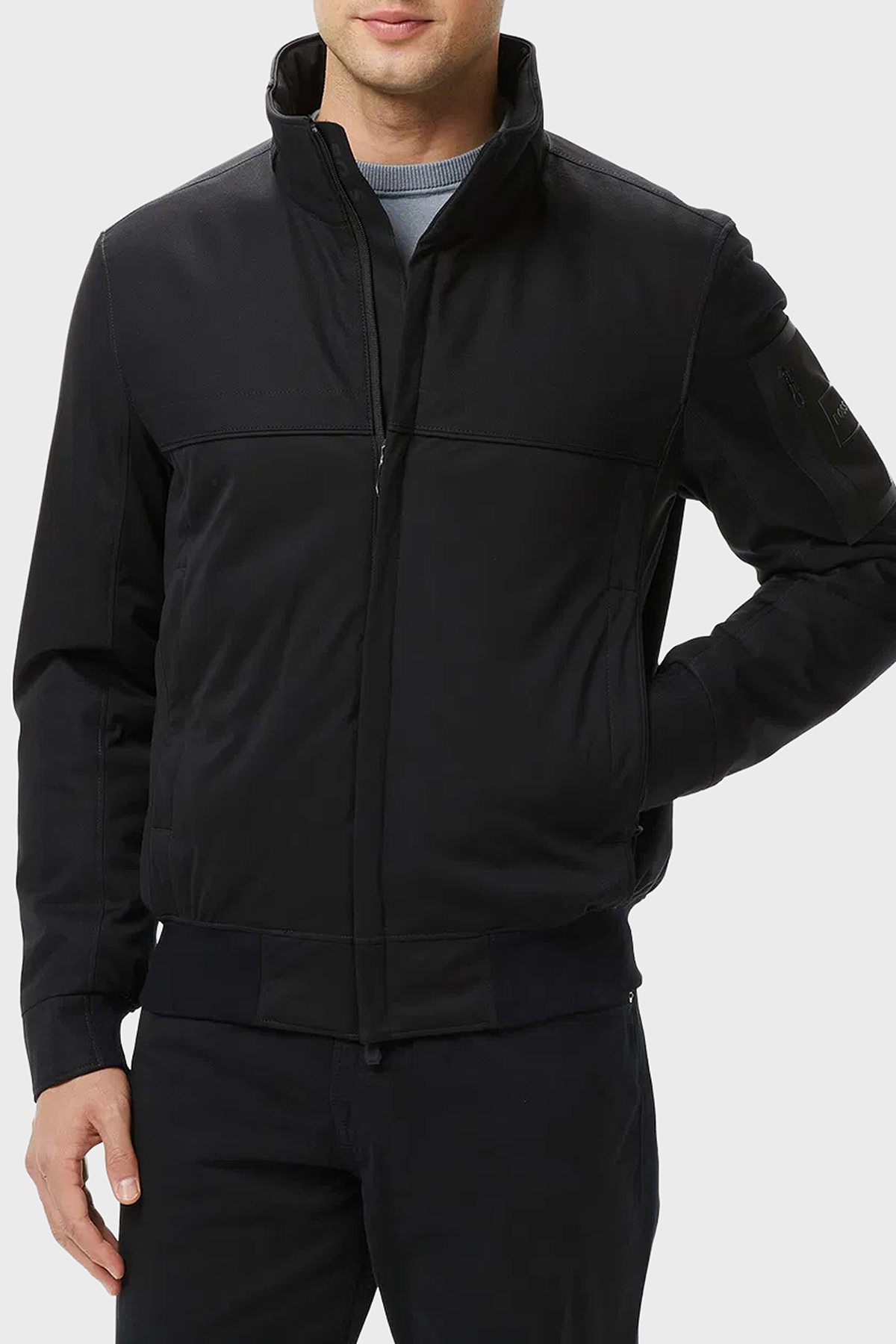 Boss Regular Fit Dik Yaka Fermuarlı Logolu Erkek Mont 50547739 001 SİYAH