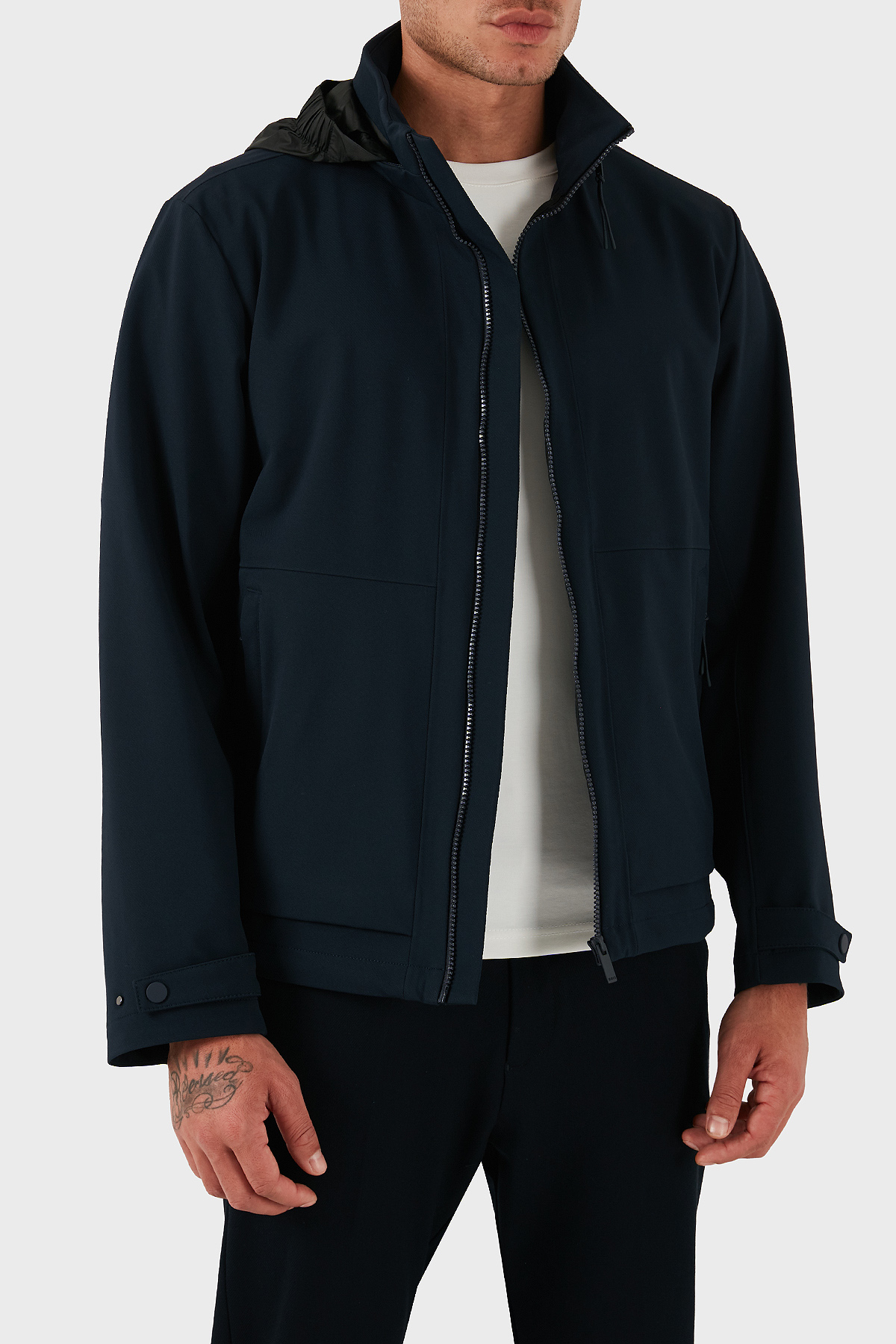 Boss Regular Fit Dik Yaka Gizlenebilir Kapüşonlu Erkek Mont 50547488 404 LACİVERT