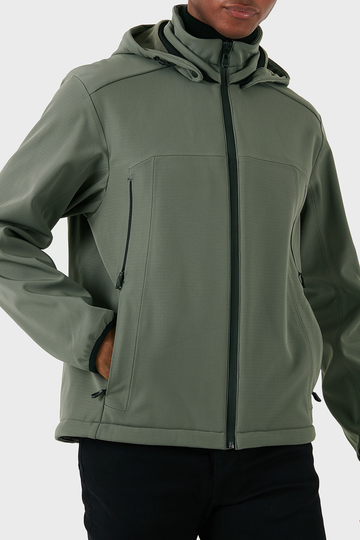 Boss Regular Fit Su Geçirmez Çıkarılabilir Kapüşonlu Soft Shel Erkek Mont 50515100 056 HAKİ