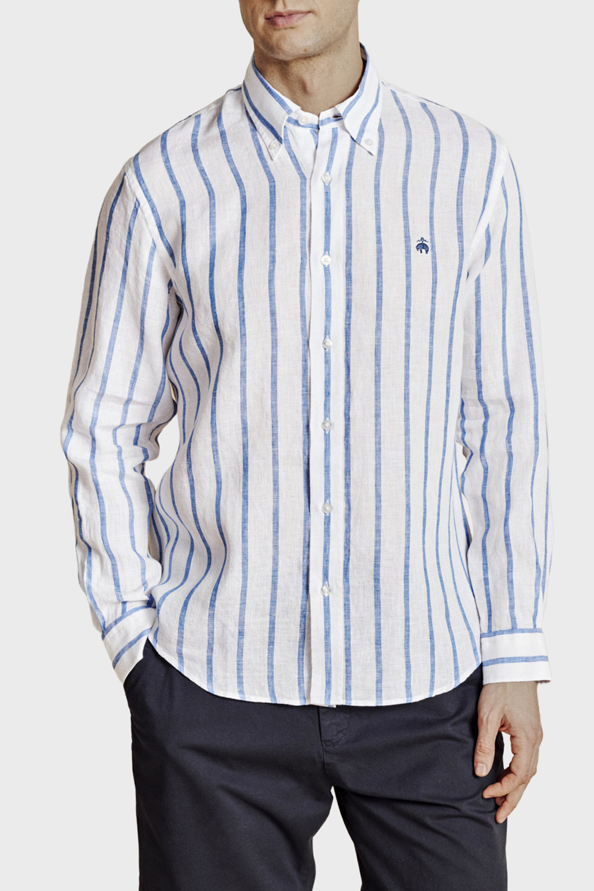 Brooks Brothers % 100 Keten Düğmeli Yaka Çizgili Erkek Gömlek BBSS26MSH013175 MAVİ-BEYAZ