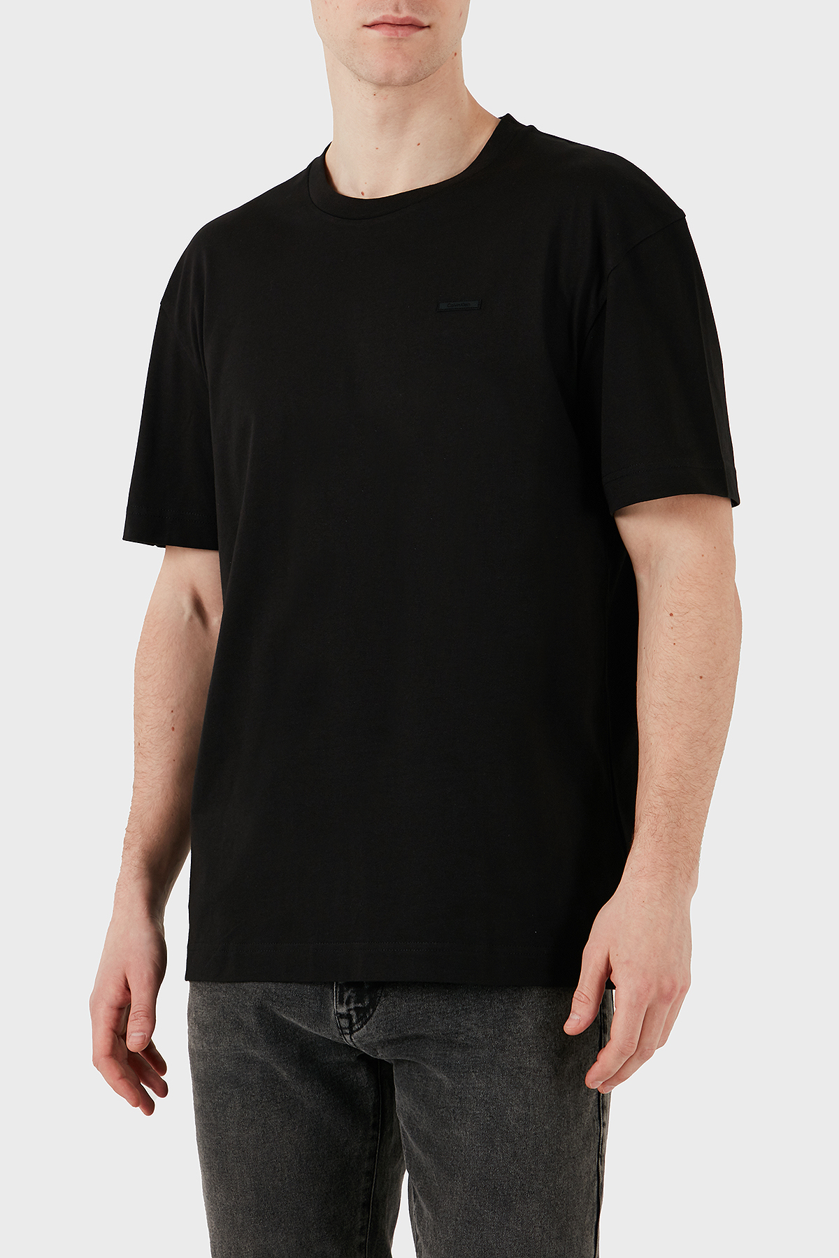 Calvin Klein % 100 Pamuk Comfort Fit Bisiklet Yaka  K10K112749BEH Erkek T Shirt K10K112749 BEH SİYAH