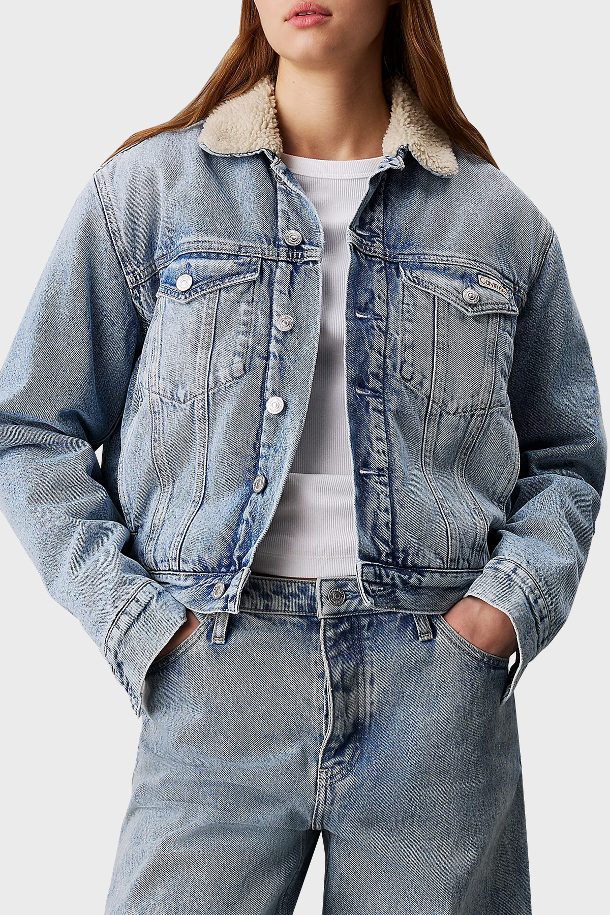 Calvin Klein % 100 Pamuk Logolu Regular Fit Kısa  J20J2240961A4 Kadın Kot Ceket J20J224096 1A4 AÇIK MAVİ
