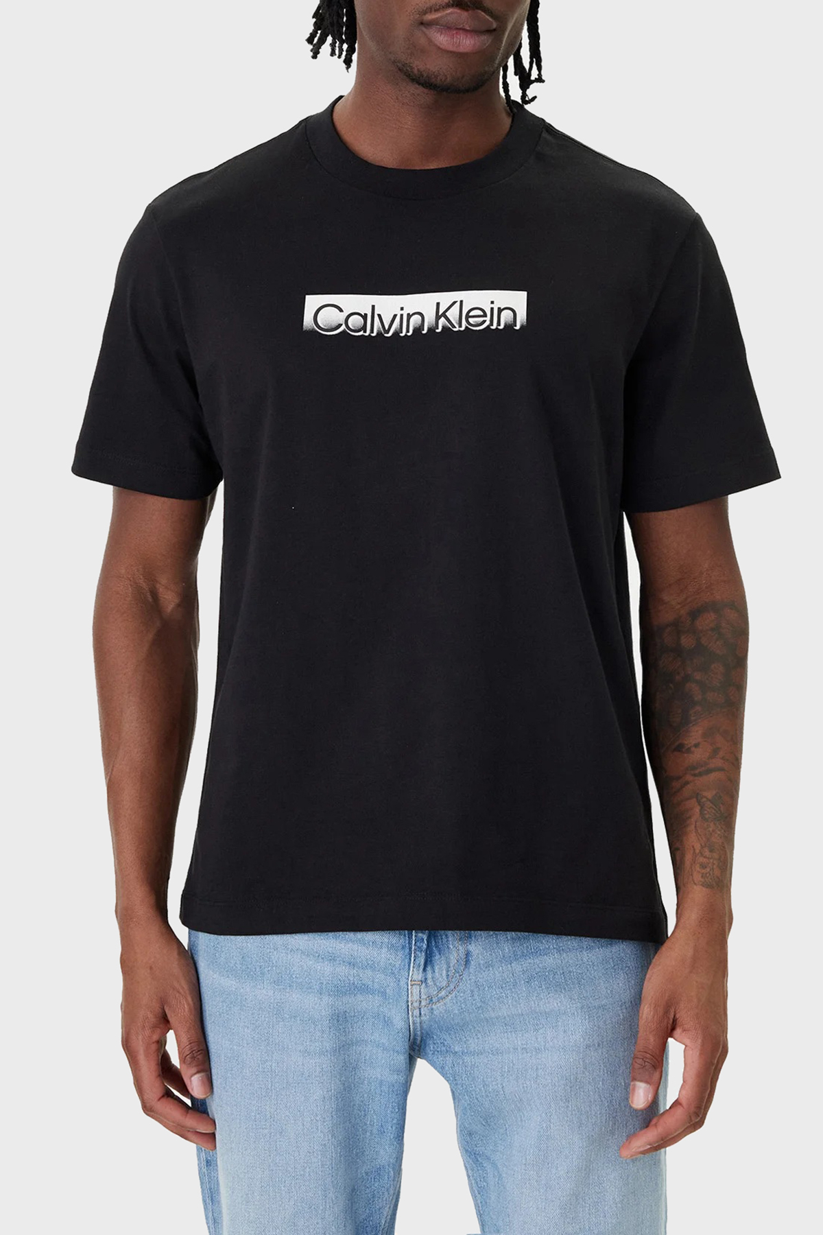 Calvin Klein % 100 Pamuk Logolu Slim Fit Bisiklet Yaka  LV04LF812G UB1 Erkek T Shirt LV04LF812G UB1 SİYAH