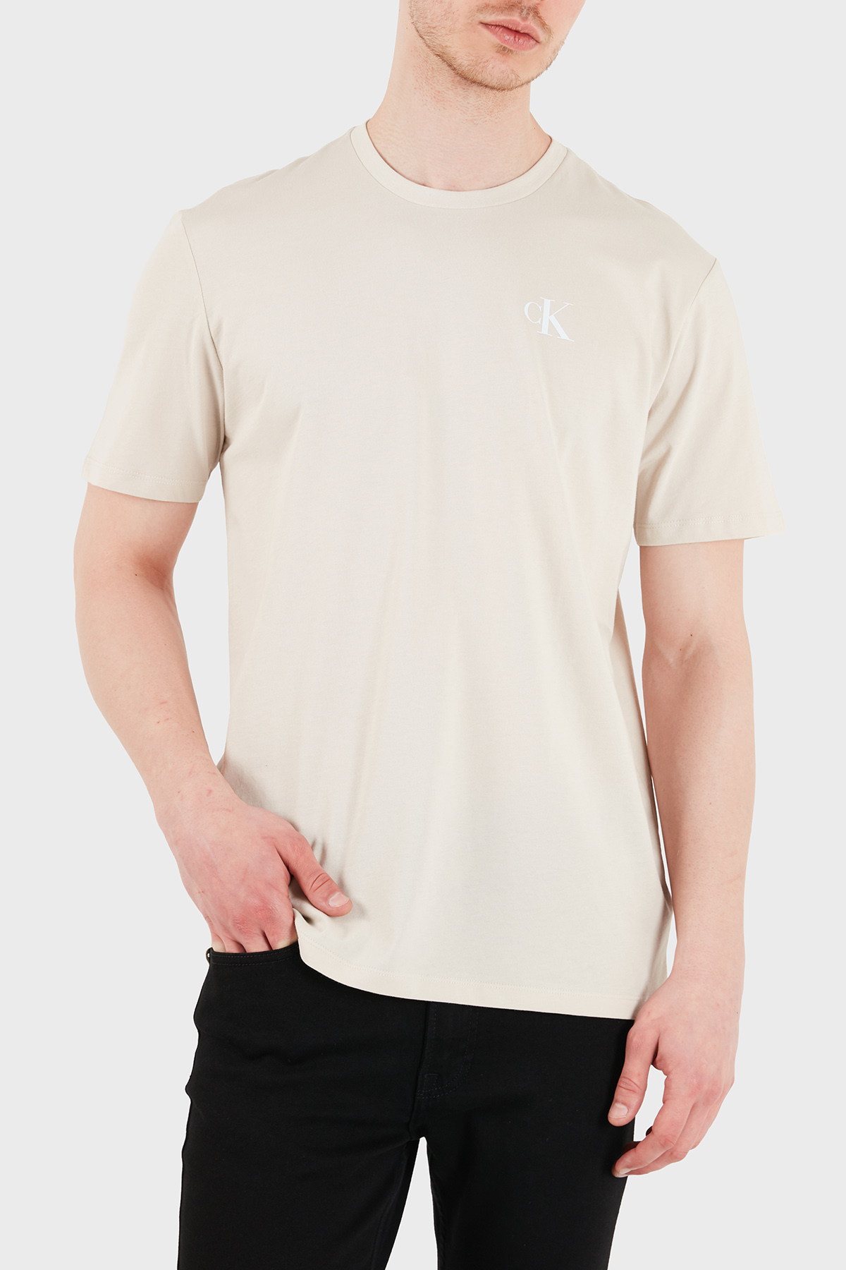 Calvin Klein % 100 Pamuk Regular Fit Bisiklet Yaka Logolu  LV14RF852G2JX Erkek T Shirt LV14RF852G 2JX BEJ