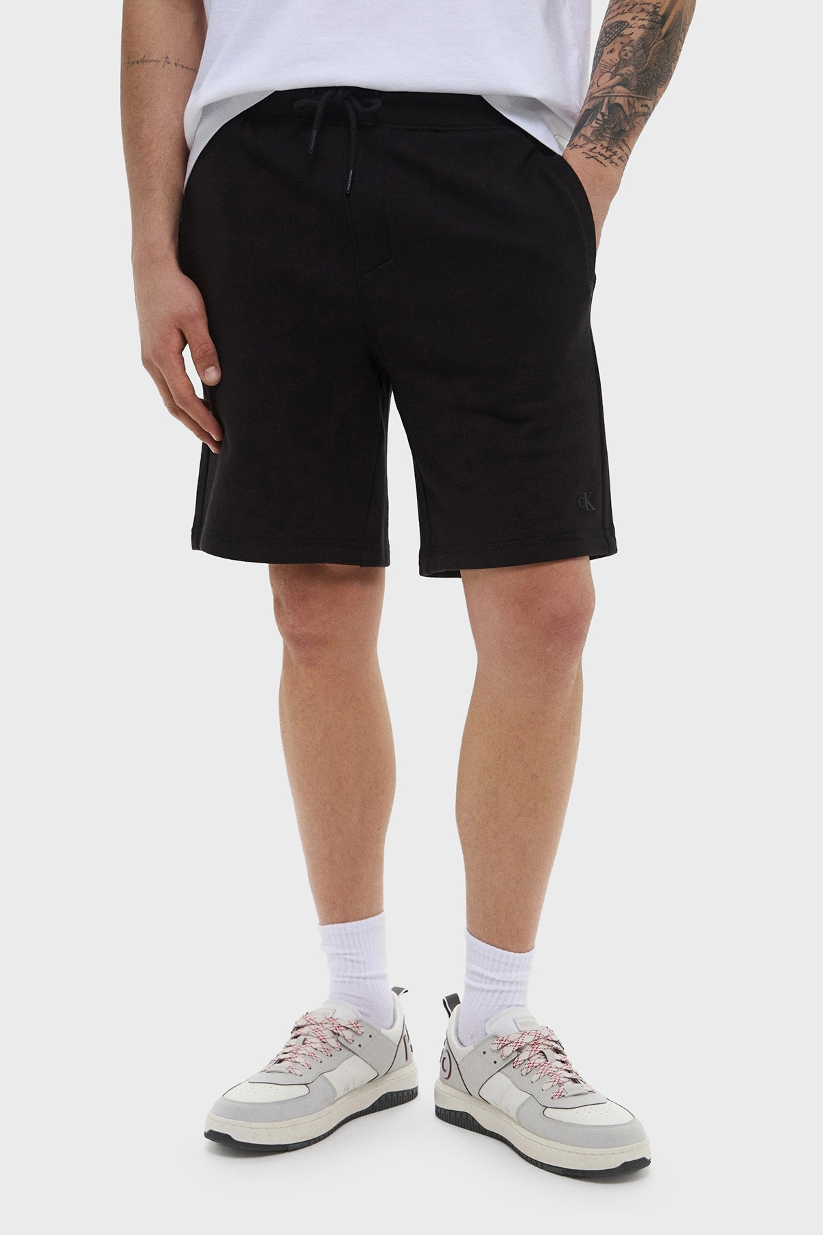 Calvin Klein % 100 Pamuk Regular Fit Yüksek Bel Cepli  J30J327531BEH Erkek Short J30J327531 BEH SİYAH