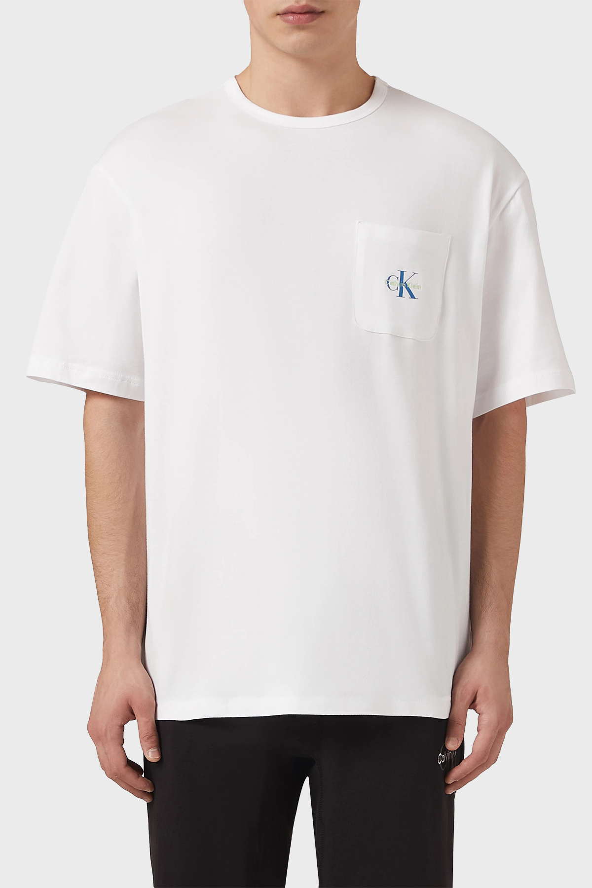 Calvin Klein % 100 Pamuk Relaxed Fit Bisiklet Yaka  LV00NM2972100 Erkek T Shirt LV00NM2972 100 BEYAZ