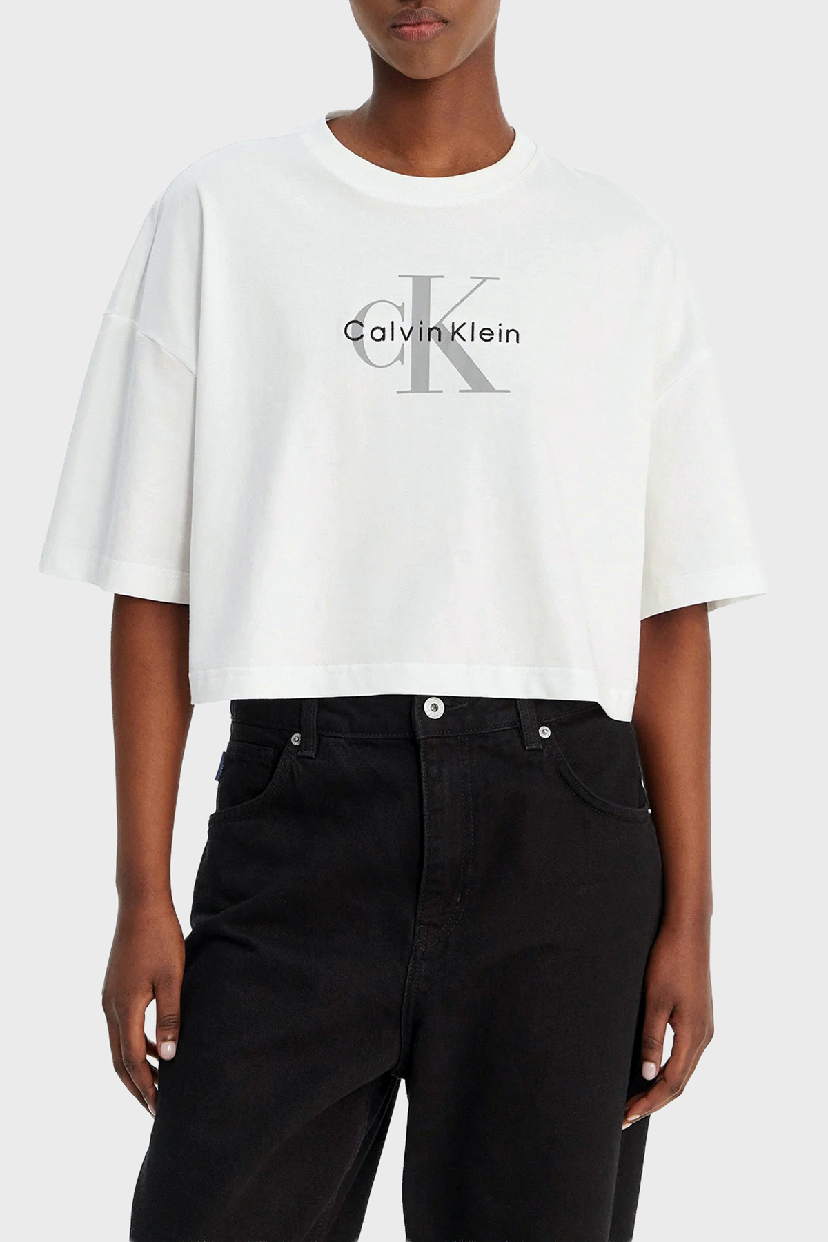 Calvin Klein % 100 Pamuk Relaxed Fit Logolu Bisiklet Yaka  LV047F828GYAF Kadın T Shirt LV047F828G YAF BEYAZ