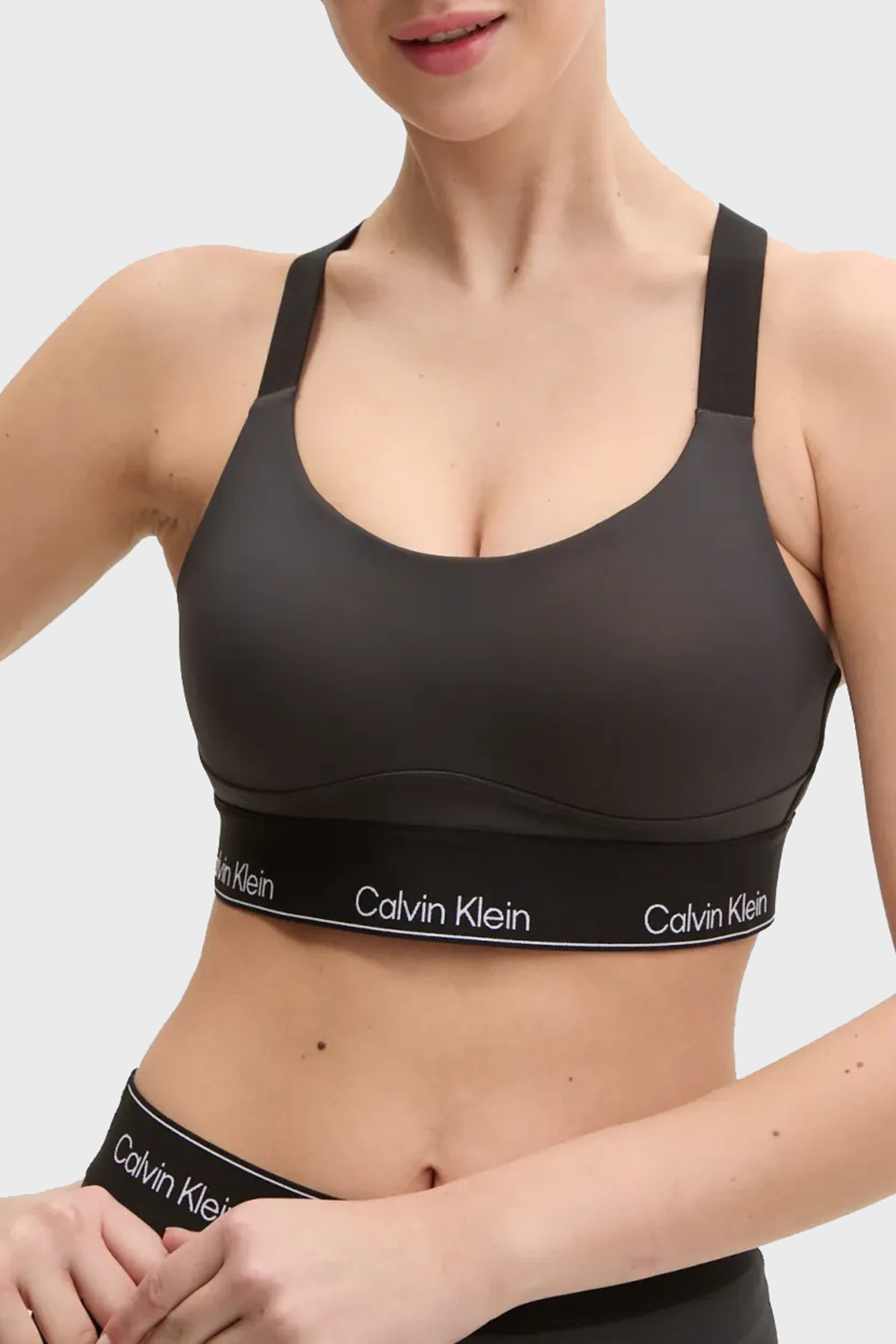 Calvin Klein Çapraz Askılı Logolu Sporcu i LVGWS5K137UB1 Kadın Sütyen LVGWS5K137 UB1 SİYAH
