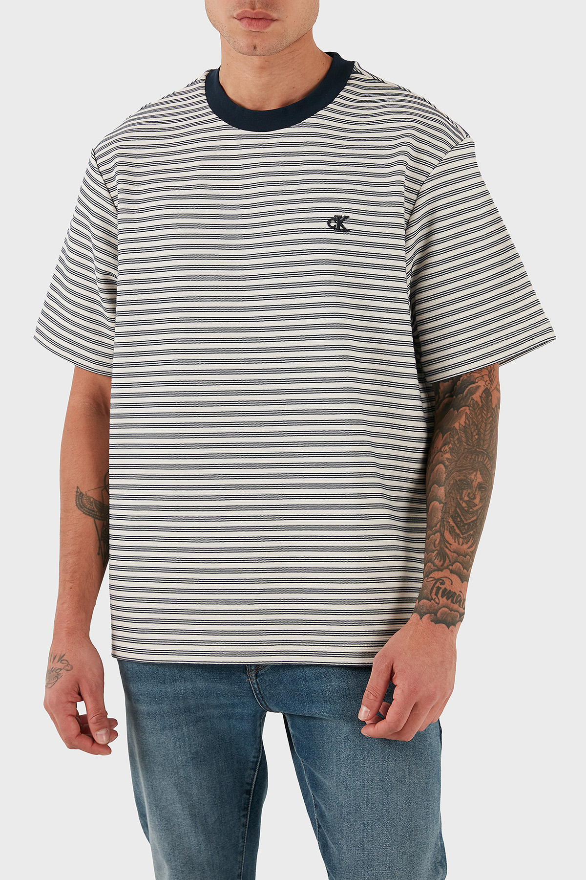 Calvin Klein Çizgili Pamuklu Regular Fit Bisiklet Yaka  LV04LD204G67U Erkek T Shirt LV04LD204G 67U BEYAZ