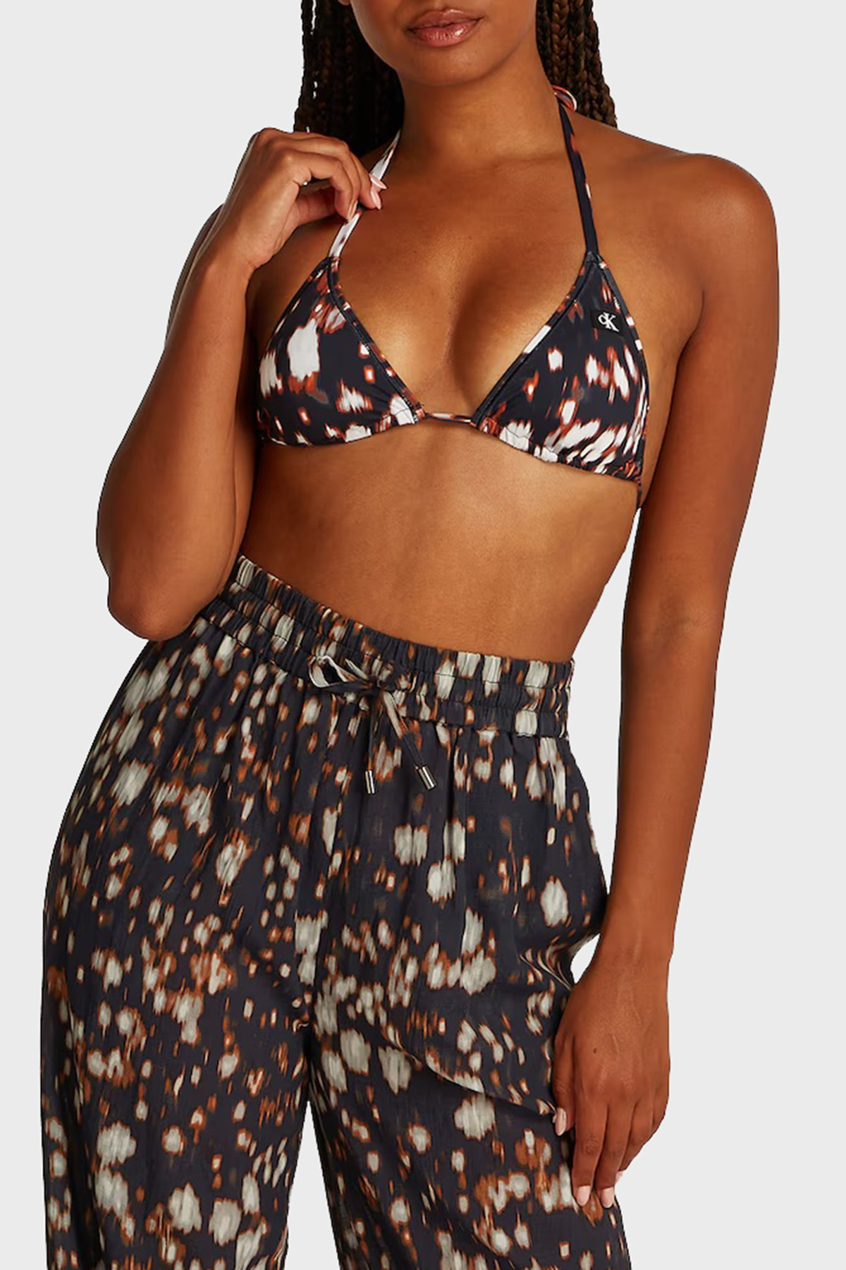 Calvin Klein Desenli Bağlamalı Üçgen  KW0KW023430GQ Kadın Bikini Üstü KW0KW02343 0GQ SİYAH