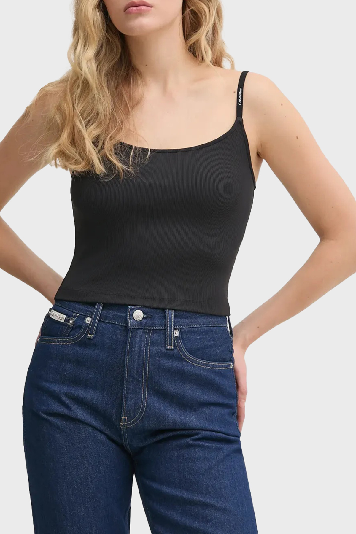 Calvin Klein Fitilli Streç Slim Fit Yuvarlak Yaka  J20J225312BEH Kadın Top J20J225312 BEH SİYAH