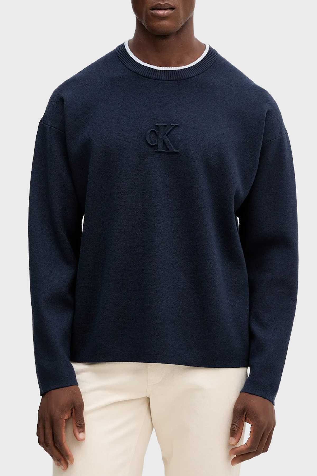 Calvin Klein Kabartmalı Logolu Regular Fit Sıfır Yaka  LV04RD300GCEF Erkek Kazak LV04RD300G CEF LACİVERT