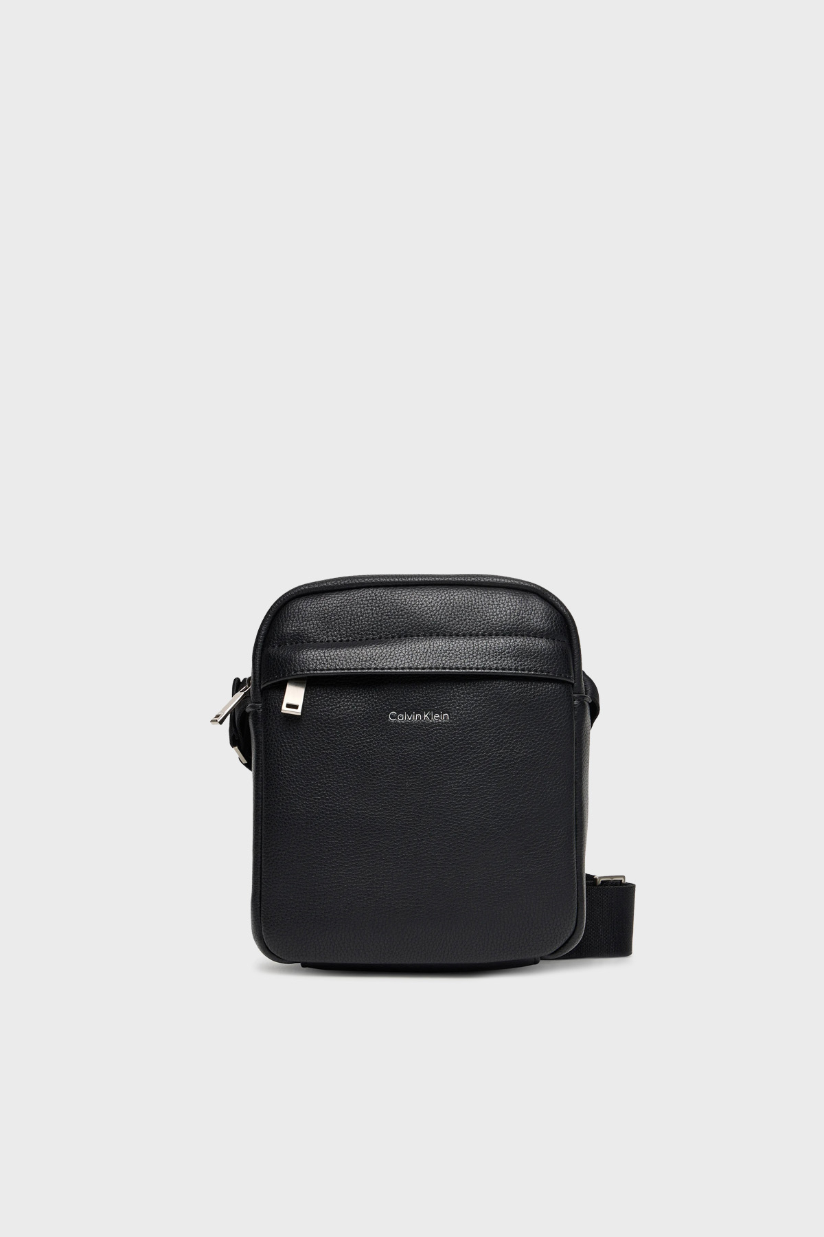 Calvin Klein Logolu Ayarlanabilir Askılı  LV04D3160GUB1 Erkek Çanta LV04D3160G UB1 SİYAH