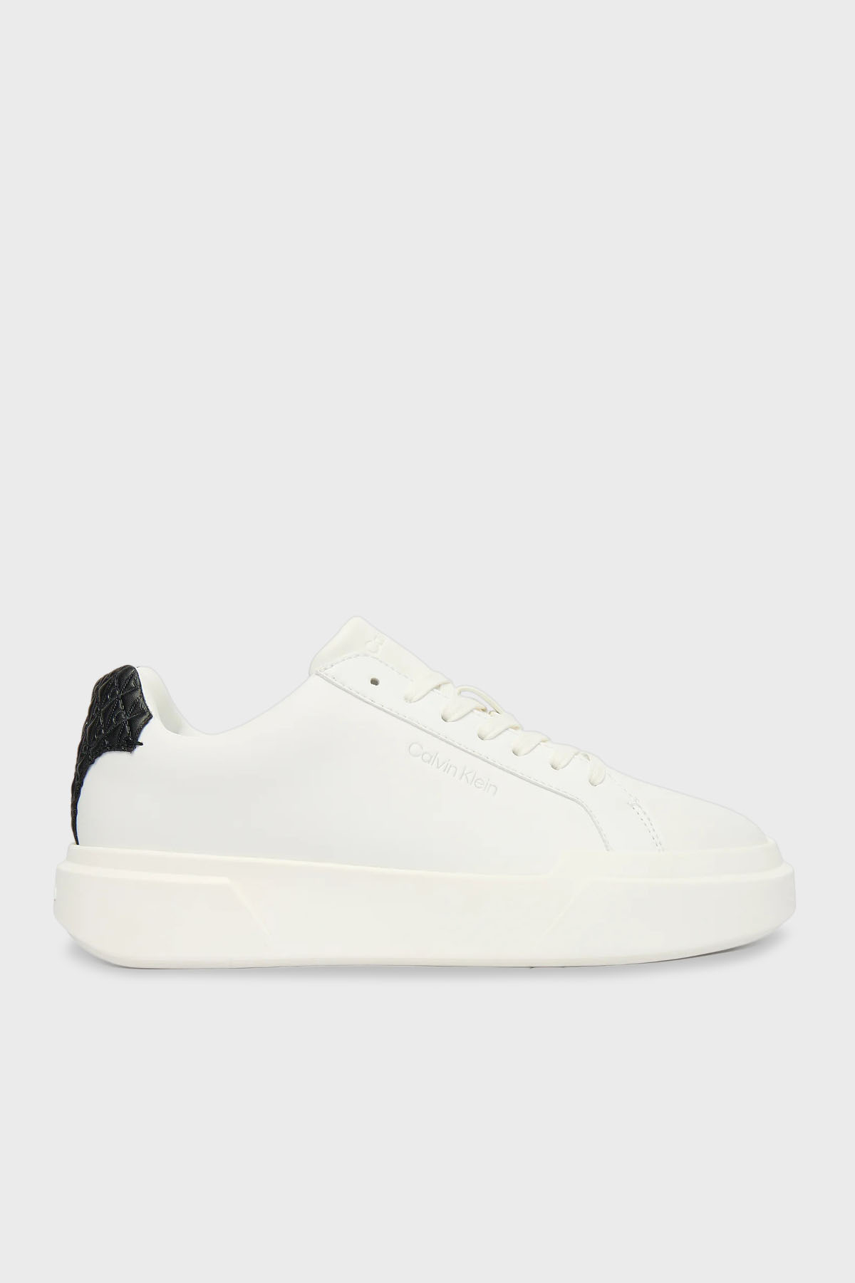 Calvin Klein Logolu Hakiki Deri Sneaker  YW0YW0203601W Kadın Ayakkabı YW0YW02036 01W BEYAZ