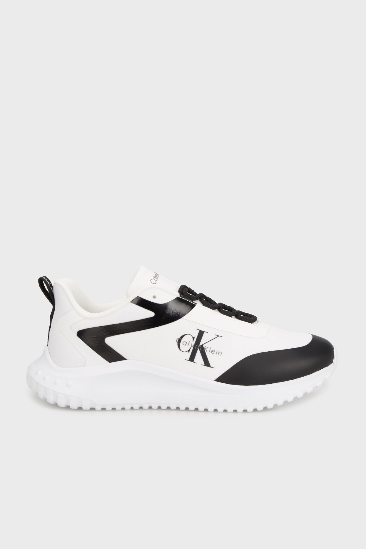 Calvin Klein Logolu Kalın Taban Sneaker  YM0YM0143901W Erkek Ayakkabı YM0YM01439 01W BEYAZ-SİYAH