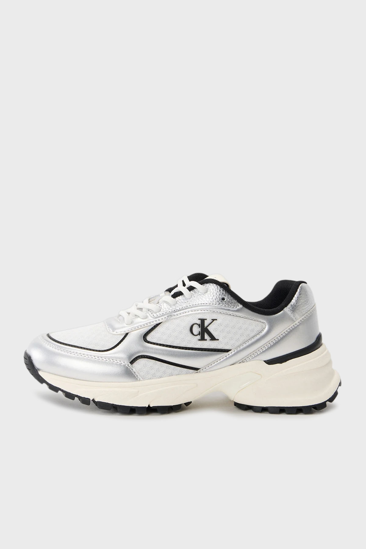Calvin Klein Logolu Kalın Taban Sneaker  YW0YW020630IX Kadın Ayakkabı YW0YW02063 0IX Beyaz-Gümüş-Siyah