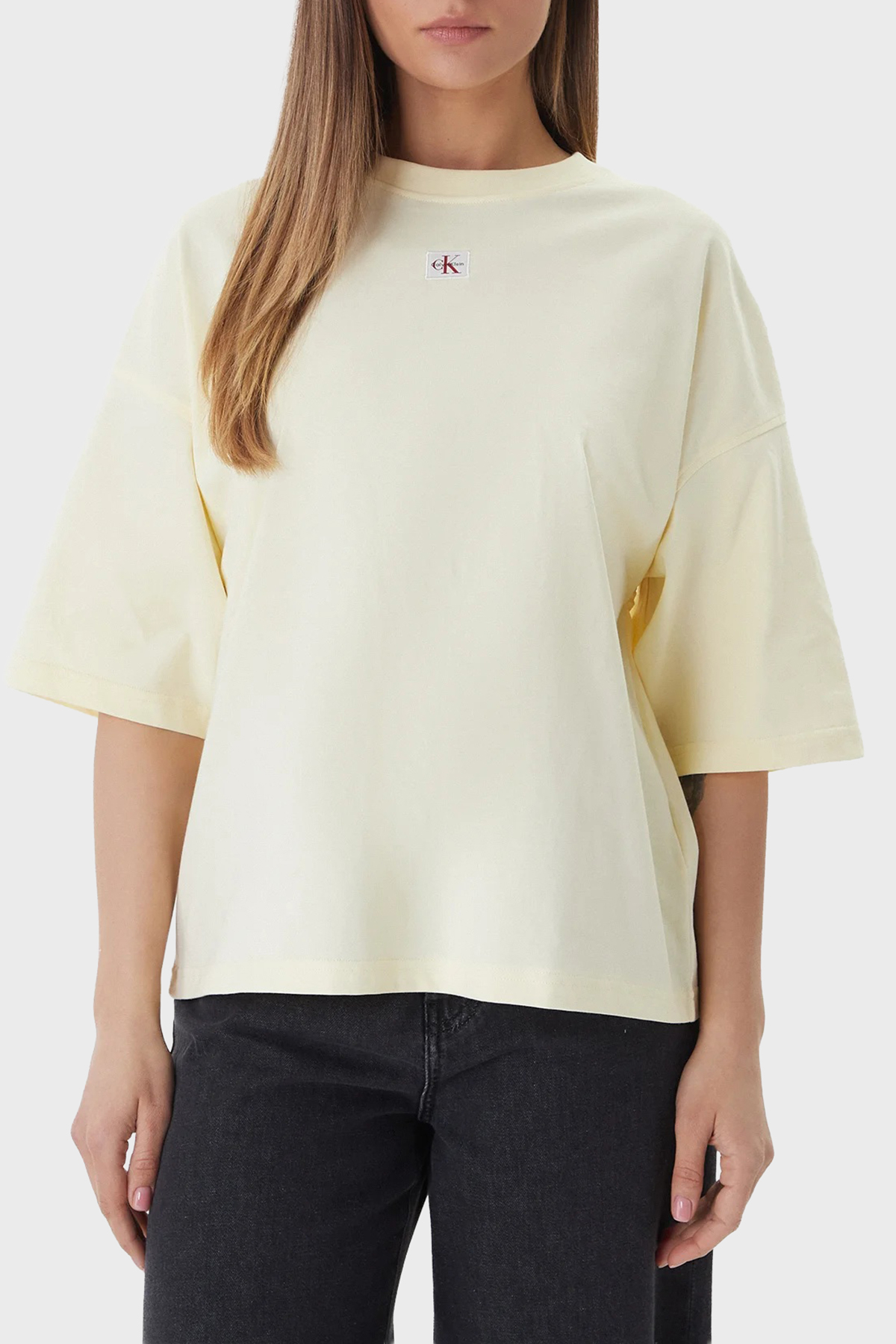 Calvin Klein Logolu Pamuklu Oversize Bisiklet Yaka  LV047D204GZRK Kadın T Shirt LV047D204G ZRK KREM