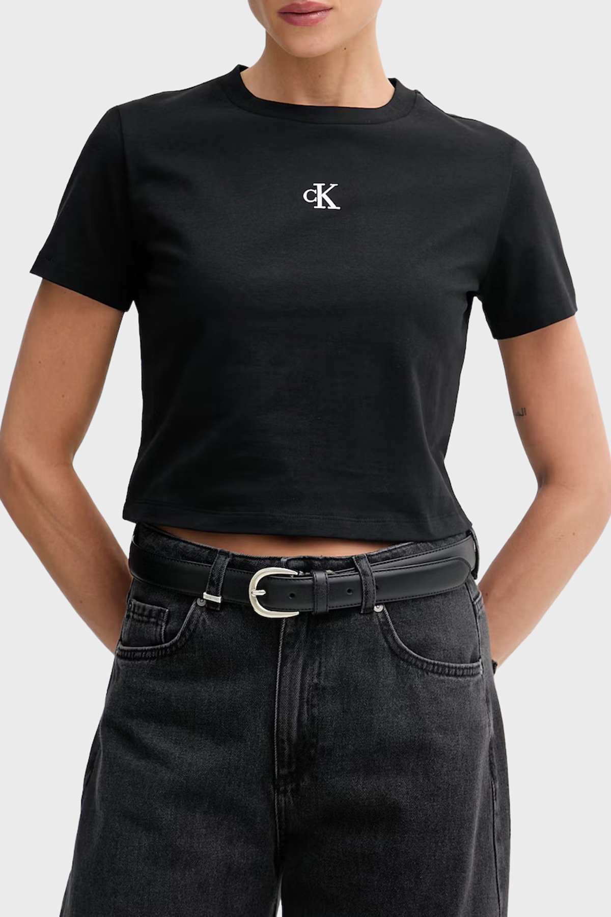 Calvin Klein Logolu Pamuklu Regular Fit Bisiklet Yaka  LV047AB213UB1 Kadın T Shirt LV047AB213 UB1 SİYAH