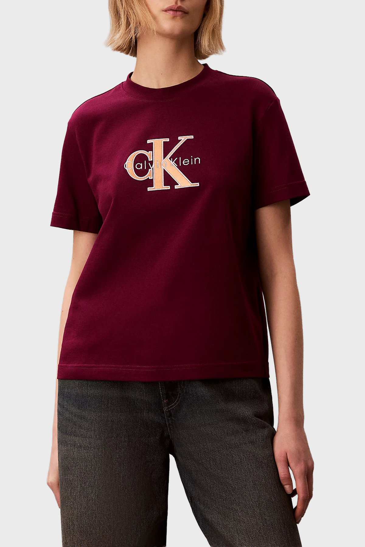 Calvin Klein Logolu Pamuklu Regular Fit Bisiklet Yaka  LV047E819G2E5 Kadın T Shirt LV047E819G 2E5 MOR