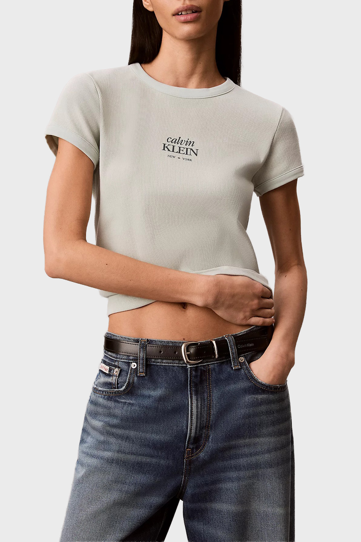 Calvin Klein Logolu Pamuklu Slim Fit Yuvarlak Yaka  LV047F240G3Q0 Kadın T Shirt LV047F240G 3Q0 MİNT