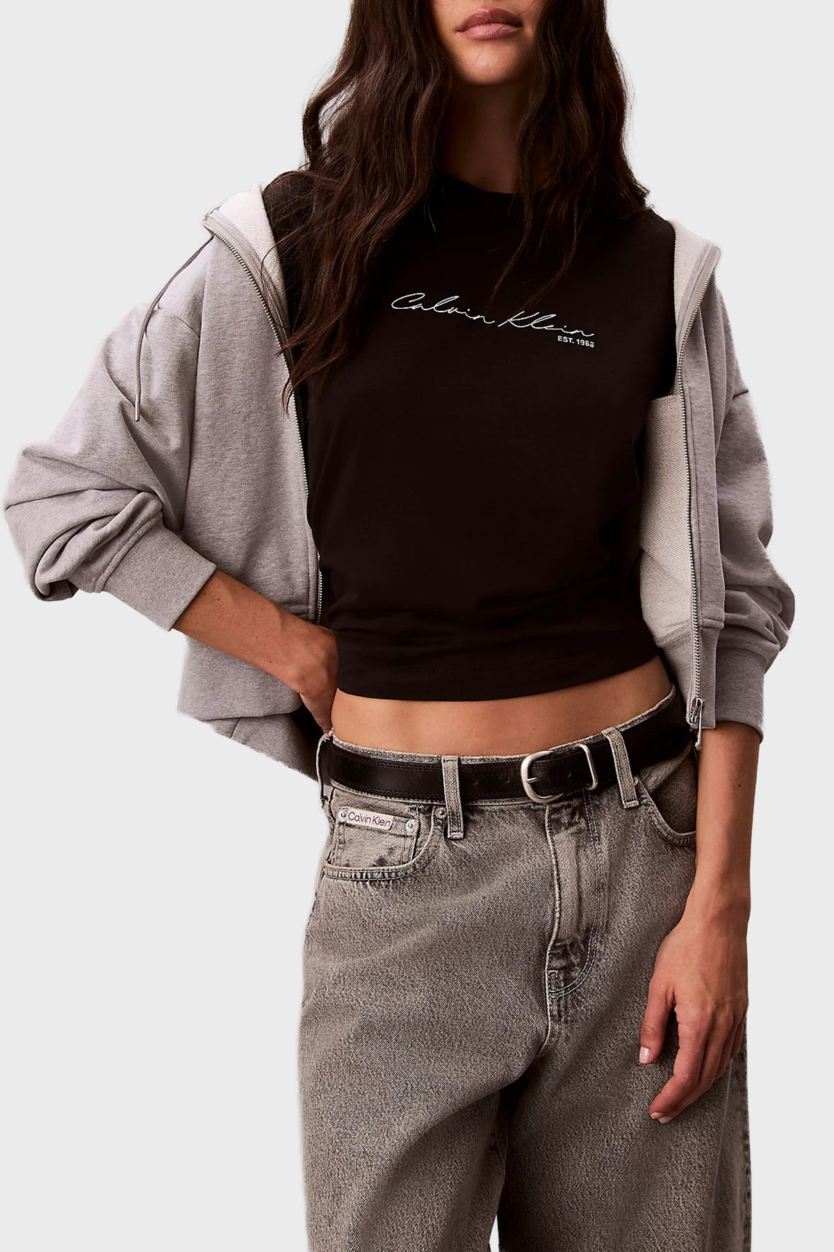 Calvin Klein Logolu Relaxed Fit Bisiklet Yaka  LV047F820GUB1 Kadın T Shirt LV047F820G UB1 SİYAH