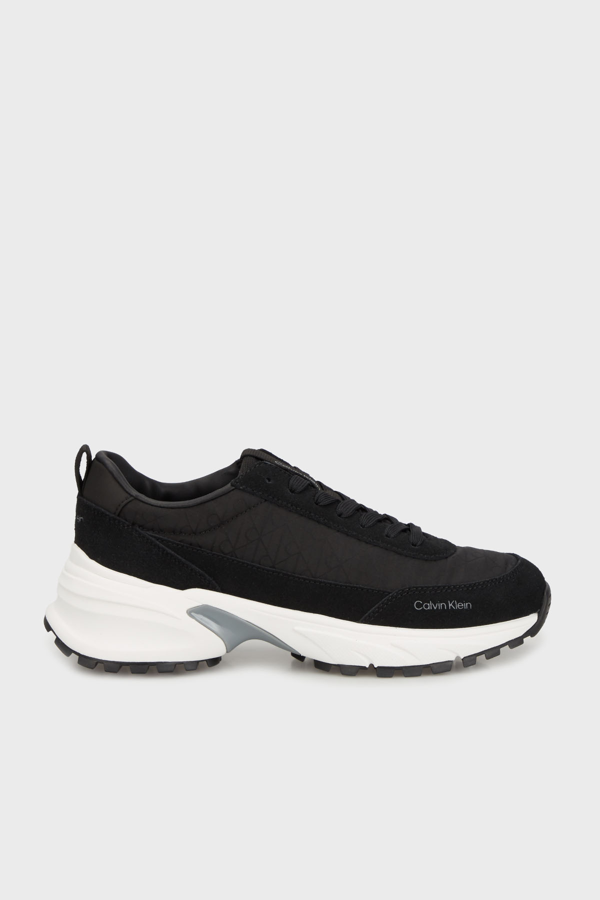 Calvin Klein Logolu Süet Detaylı Sneaker  YW0YW0199501O Bayan Ayakkabı YW0YW01995 01O SİYAH