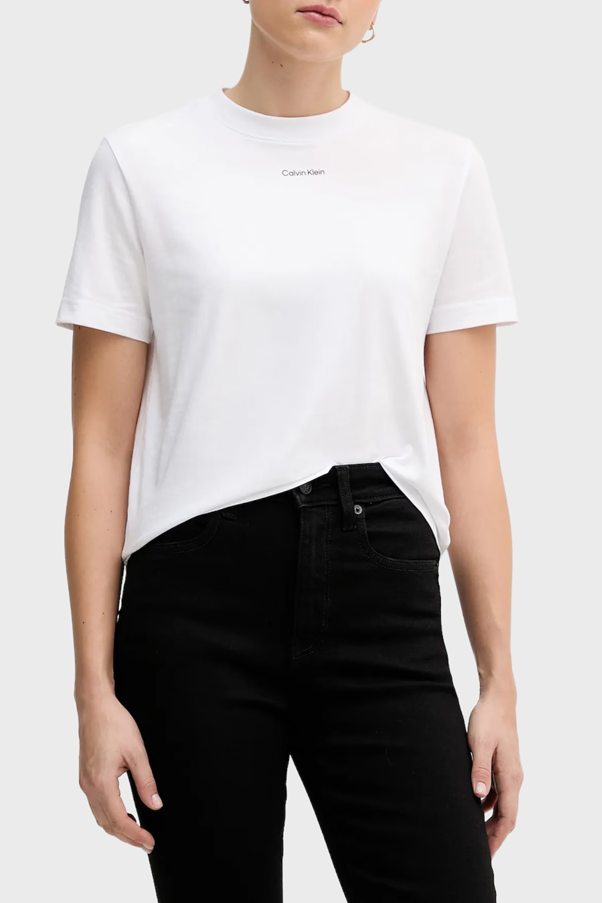 Calvin Klein Pamuklu Regular Fit Bisiklet Yaka Logolu  LV147C857GYAA Kadın T Shirt LV147C857G YAA BEYAZ