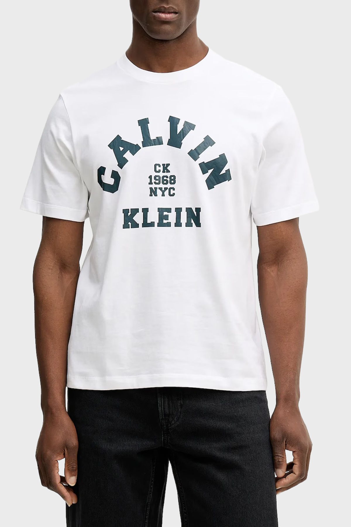 Calvin Klein Pamuklu Regular Fit Logolu Bisiklet Yaka  LV04RE810GYAA Erkek T Shirt LV04RE810G YAA BEYAZ