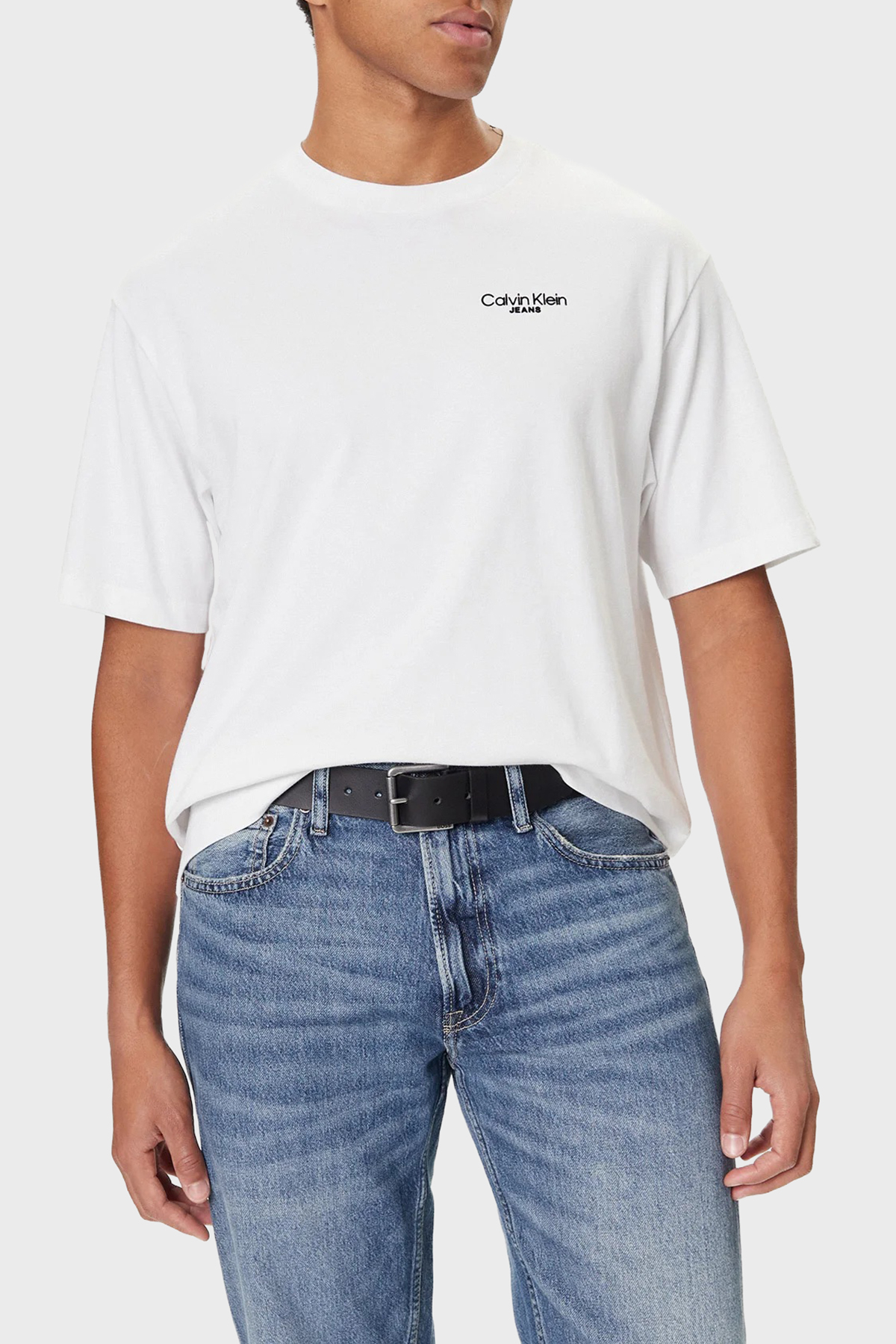 Calvin Klein Pamuklu Regular Fit Sırt Baskılı Bisiklet Yaka  LV04RD825GYAA Erkek T Shirt LV04RD825G YAA BEYAZ