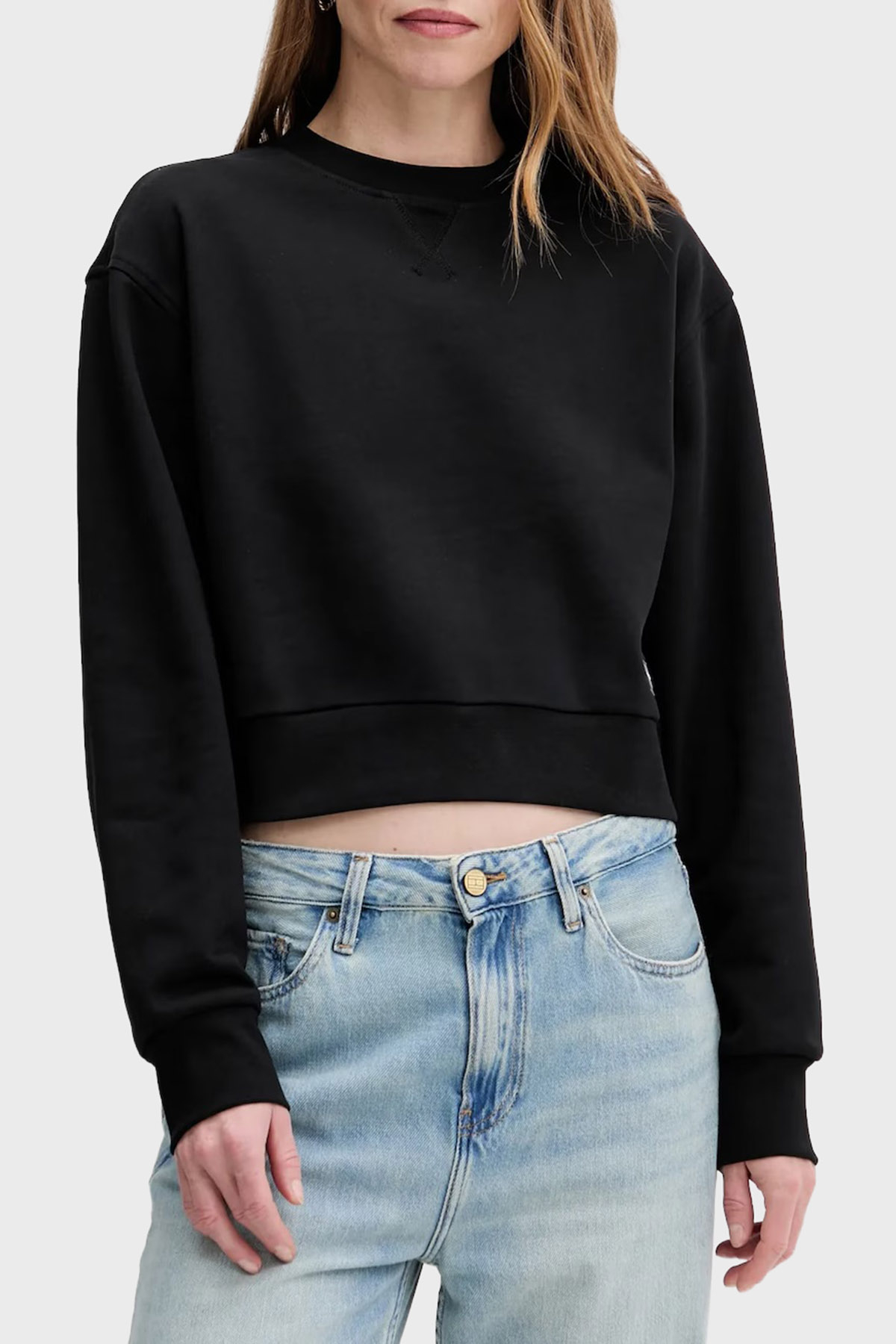 Calvin Klein Pamuklu Relaxed Fit Bisiklet Yaka Crop  LV047C911GUB1 Kadın Sweat LV047C911G UB1 SİYAH