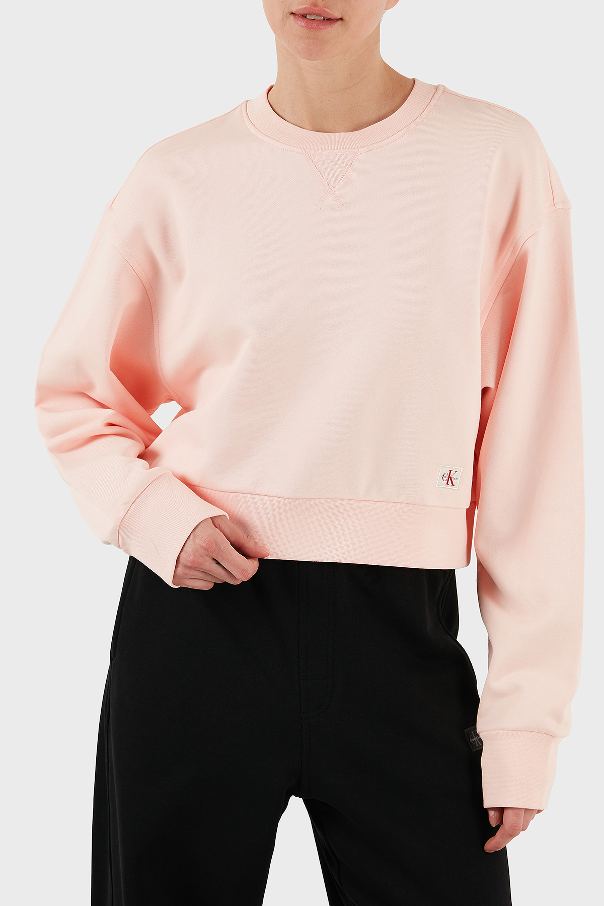 Calvin Klein Pamuklu Relaxed Fit Bisiklet Yaka Crop  LV047C911GVI7 Kadın Sweat LV047C911G VI7 AÇIK PEMBE