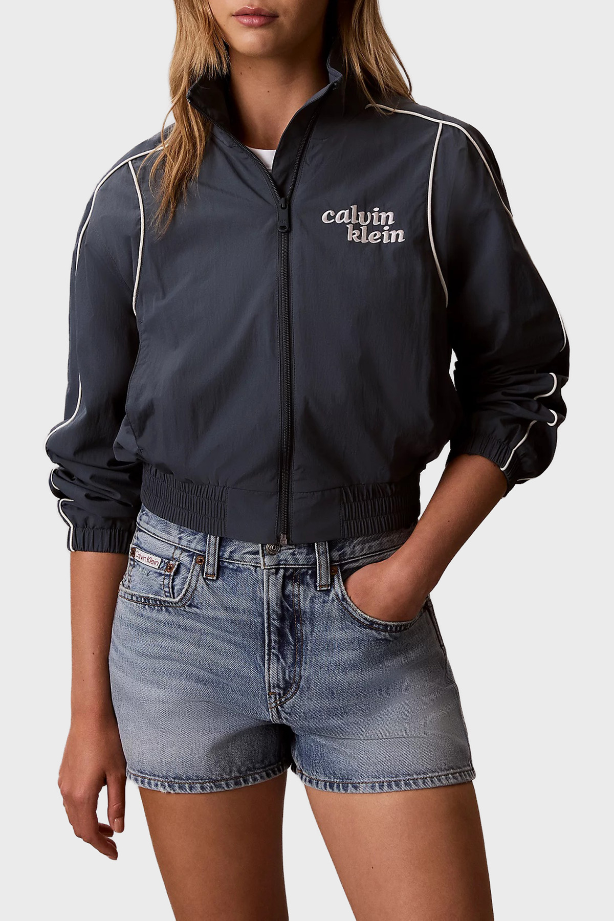 Calvin Klein Pamuklu Relaxed Fit Kot  LV047F770G21E Kadın Şort LV047F770G 21E LACİVERT